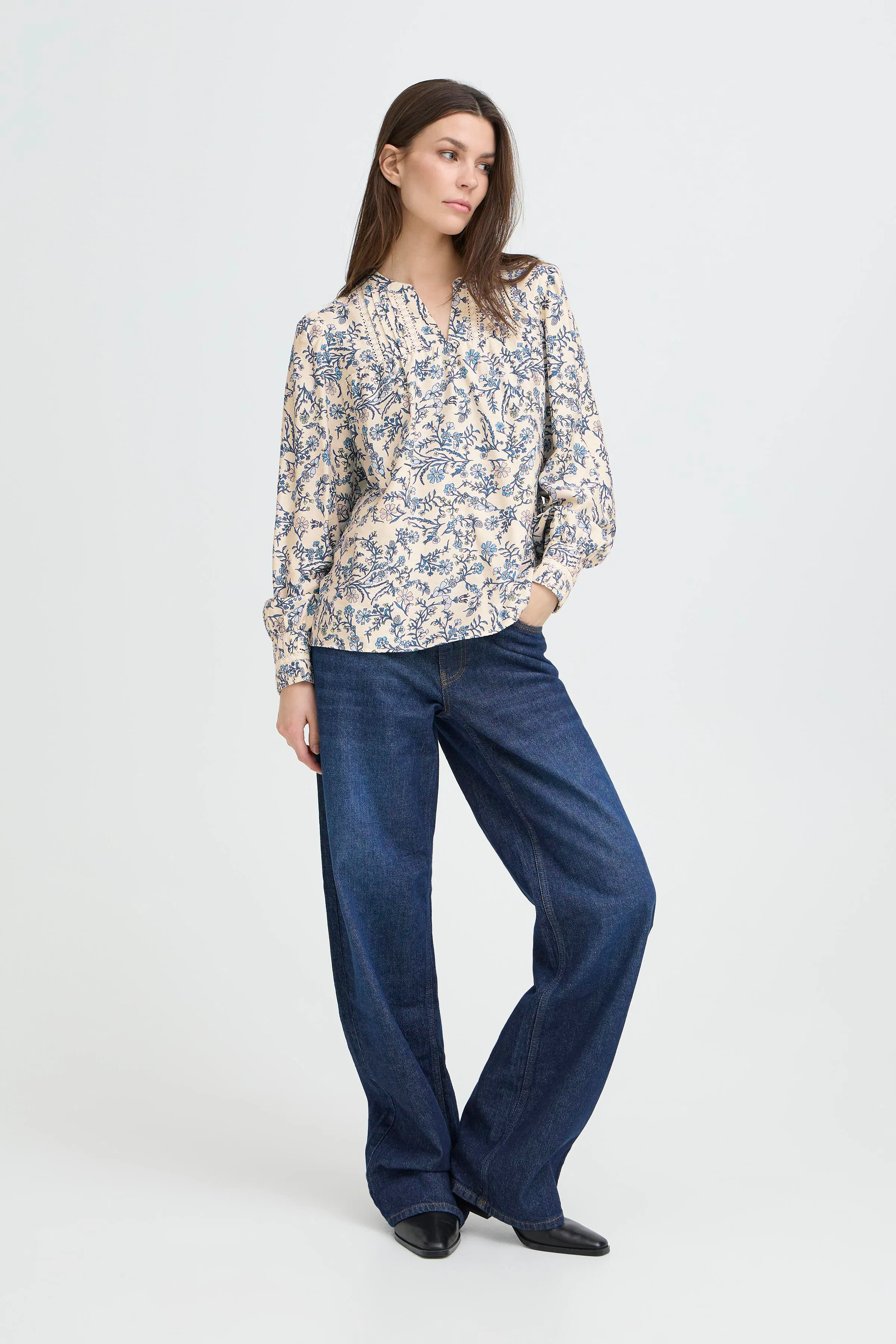 PZABRINA Bluse LOOKBOOK FRONT 50210231-164020