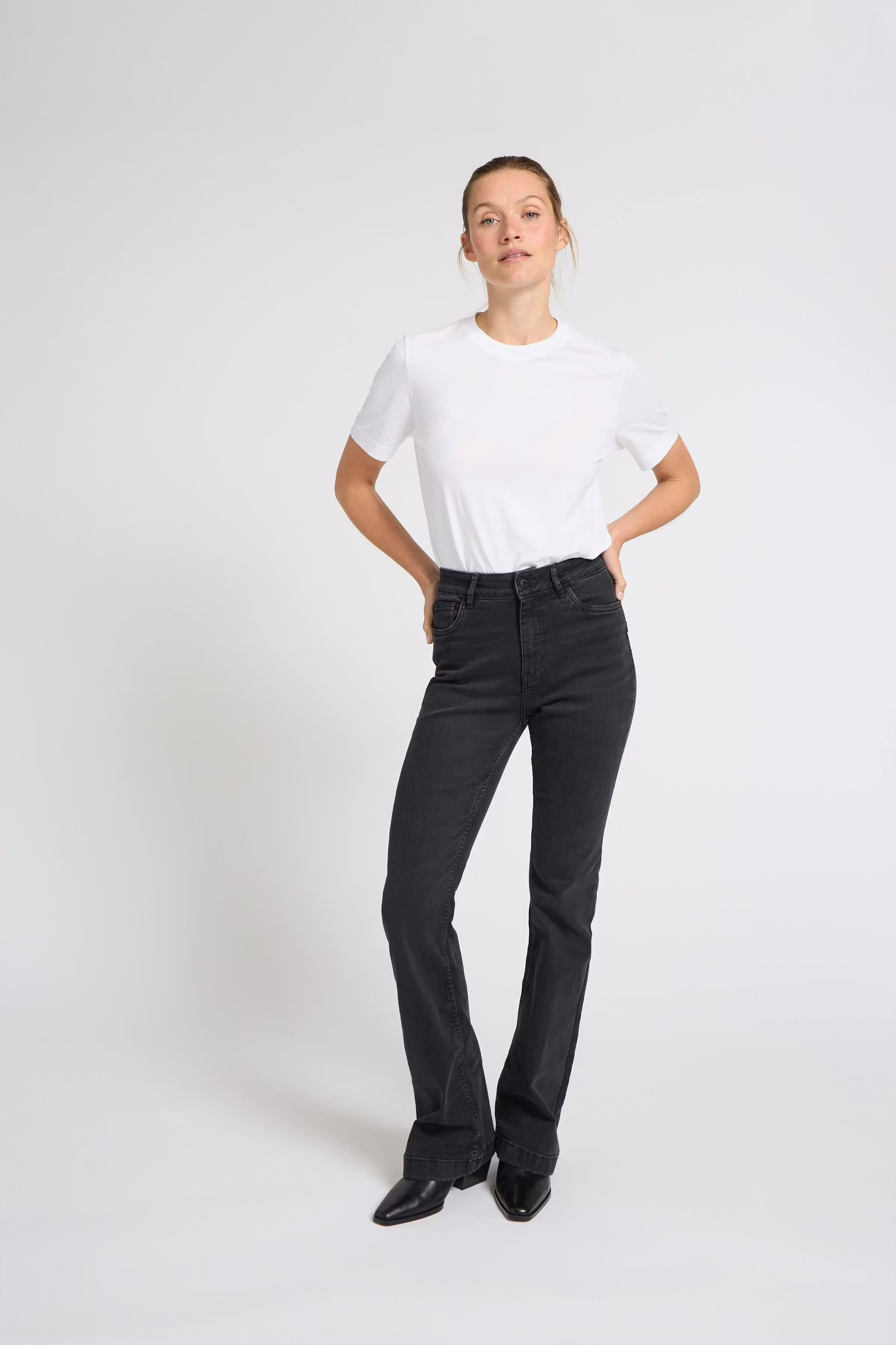 PZBECCA UHW Bootcut Leg LOCATION NONE 50207285-200004