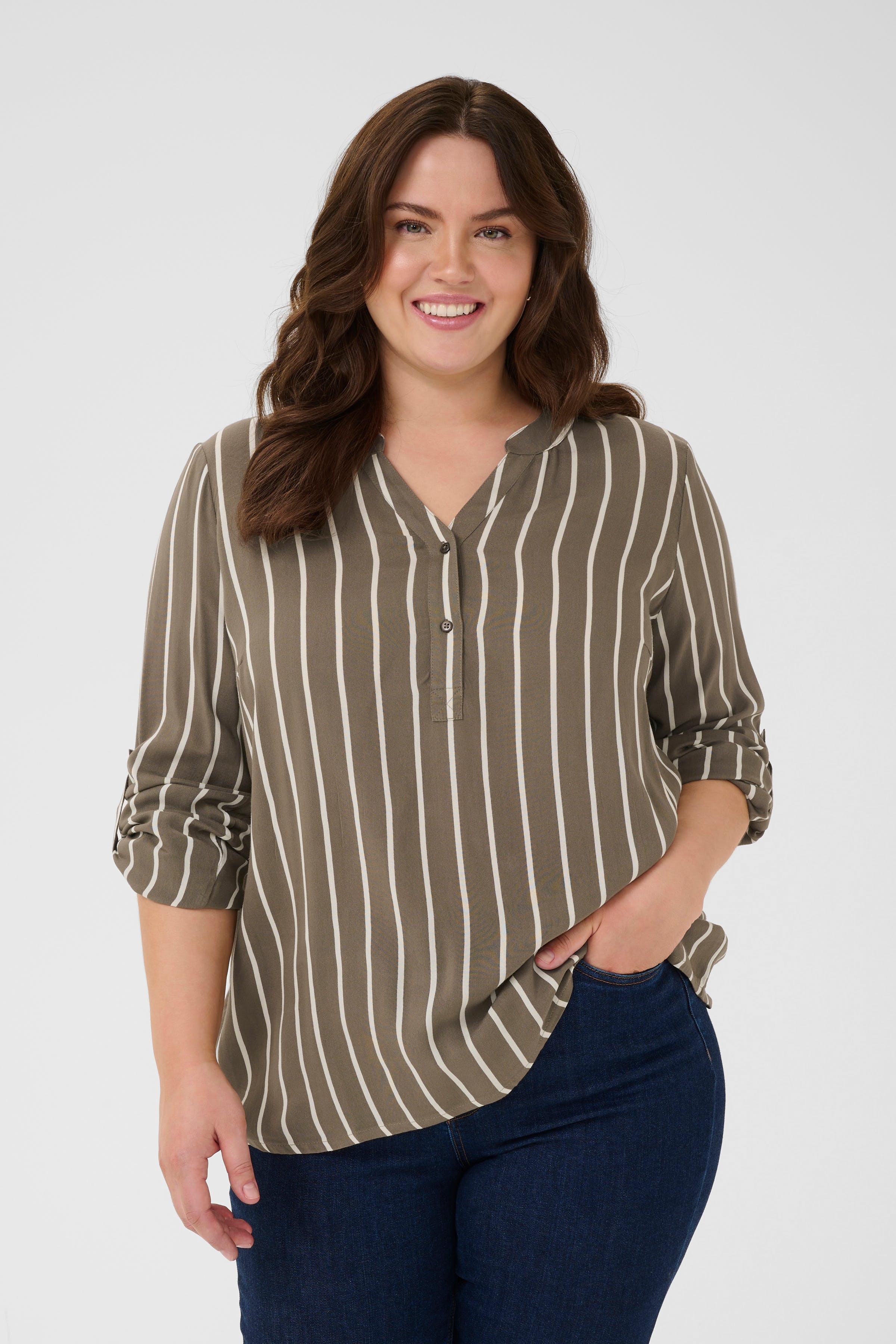 KCsida Blouse LOOKBOOK FRONT 10580350-108740