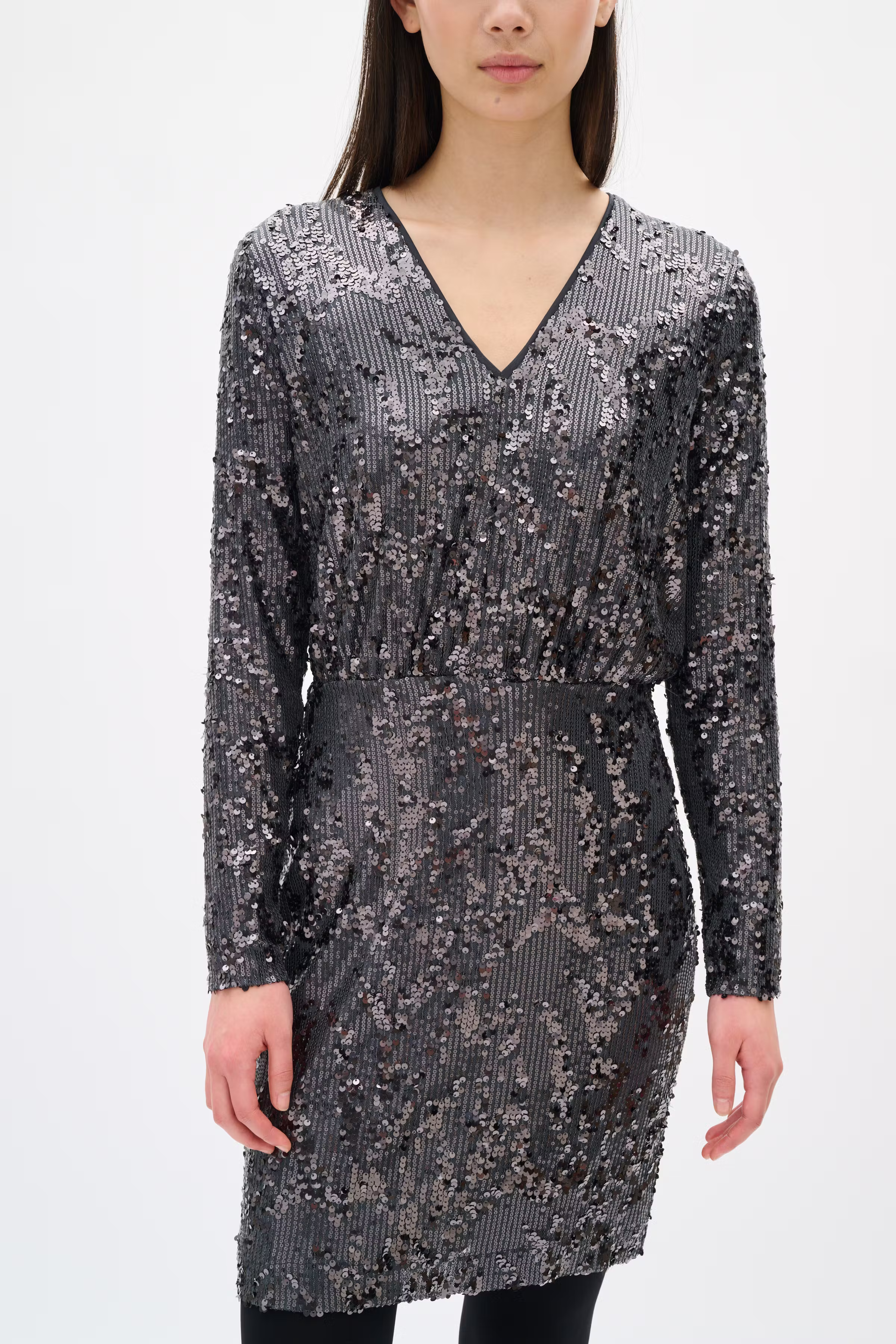 KIMBAIW paljett Kjole LOOKBOOK FRONT 30112129-145002