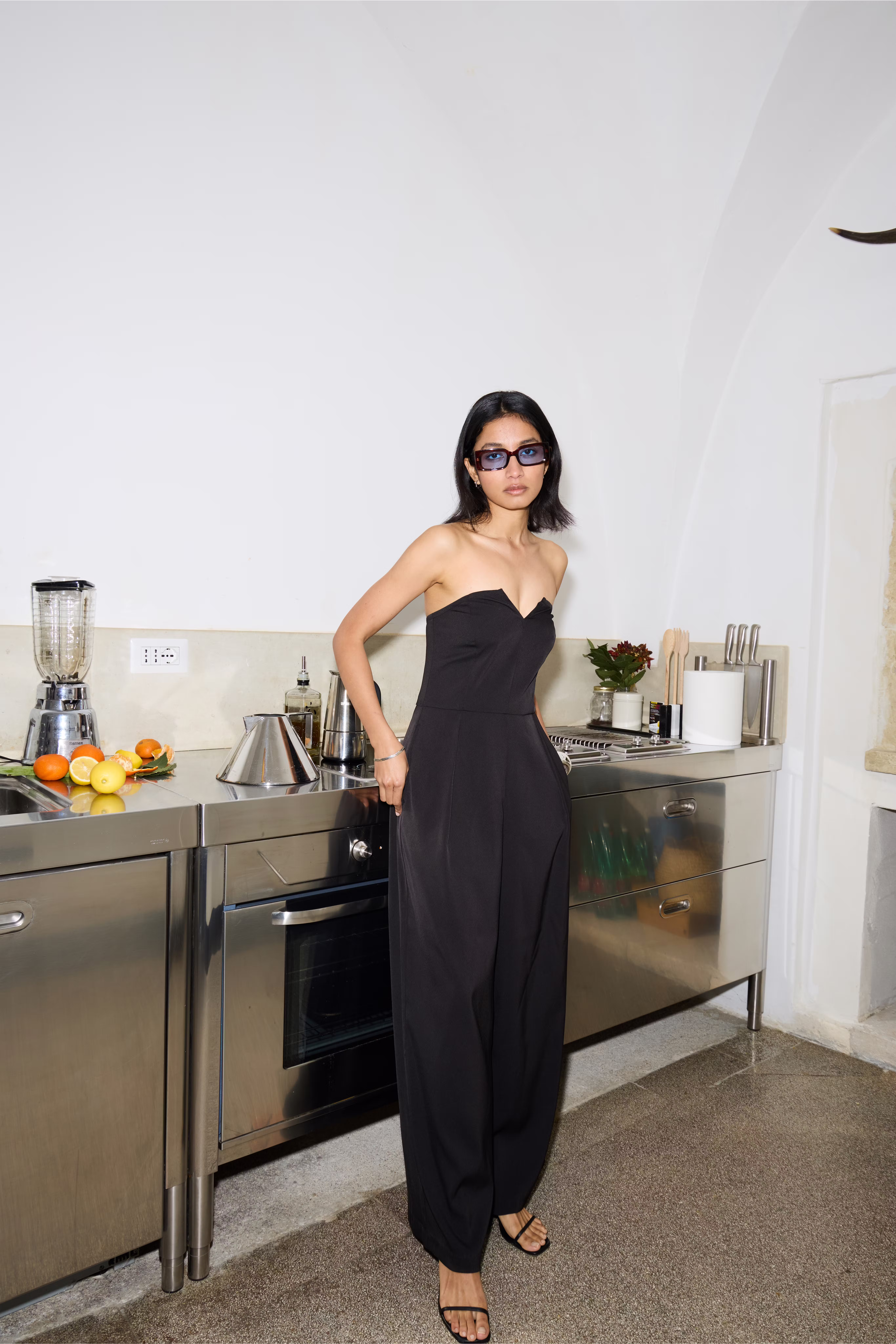 IHQUANDA Overall LOCATION NONE 20123390-194008