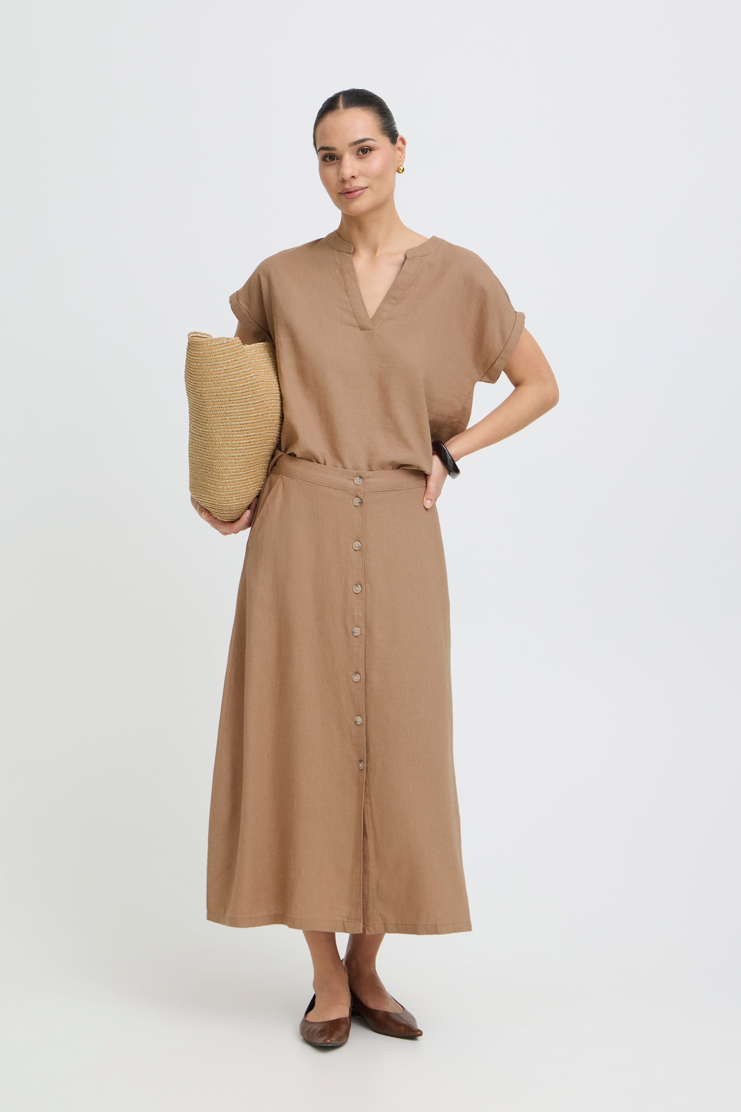 BYFALAKKA Skirt LOOKBOOK FRONT 20816610-171321