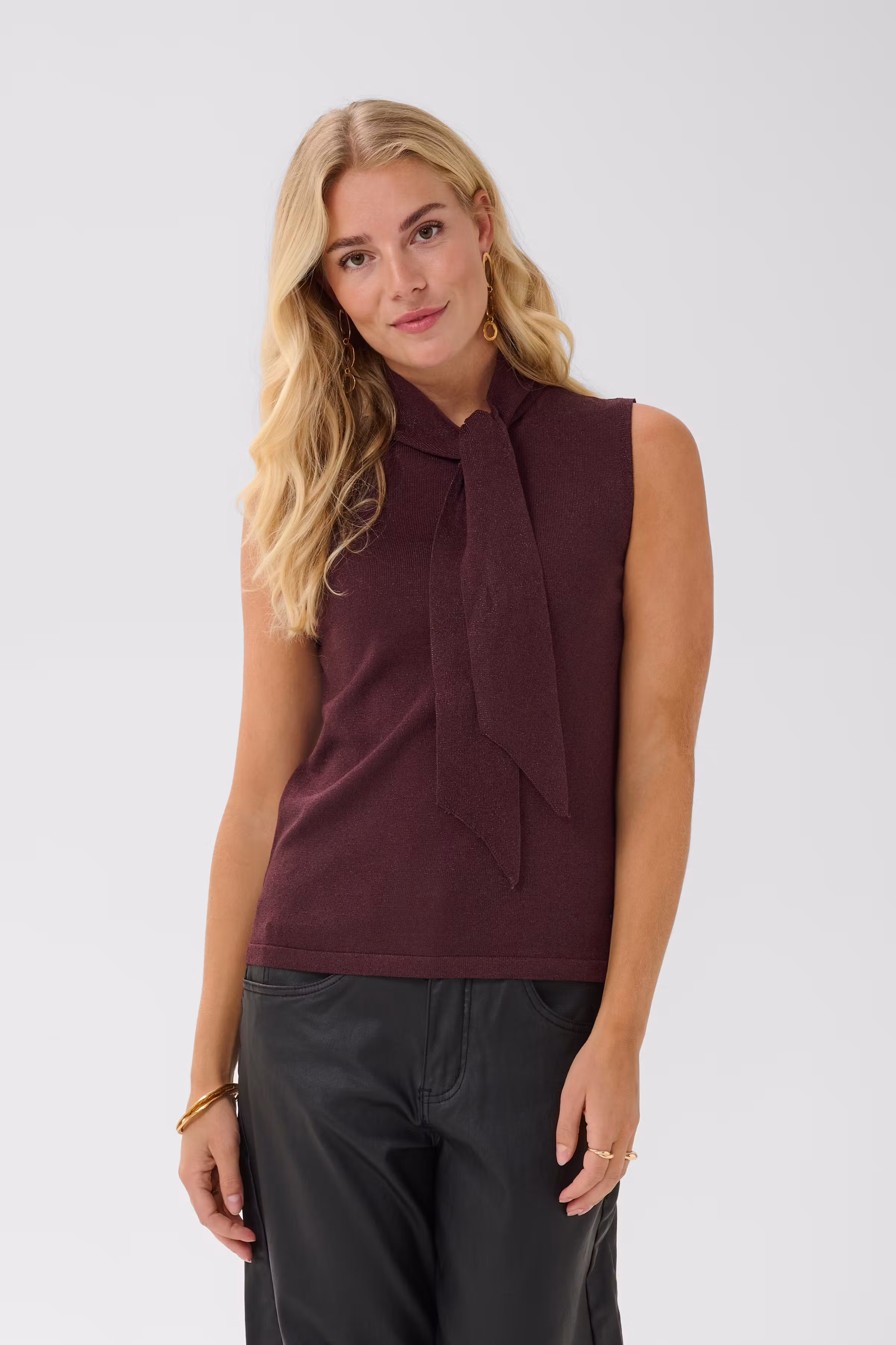 CRZaria Pullover LOOKBOOK FRONT 10615549-191619