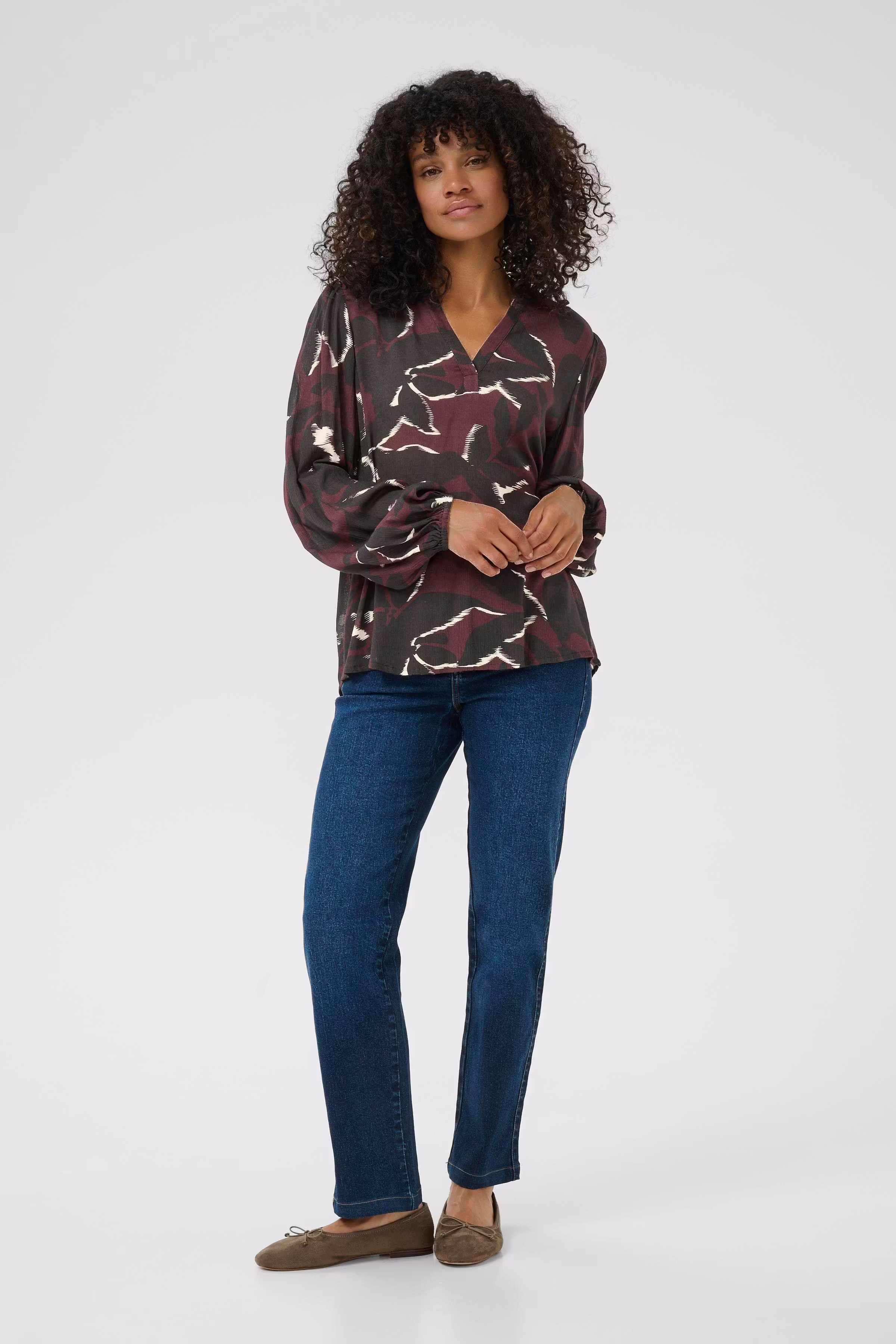 KAbeate Blouse LOOKBOOK FRONT 10510756-108224