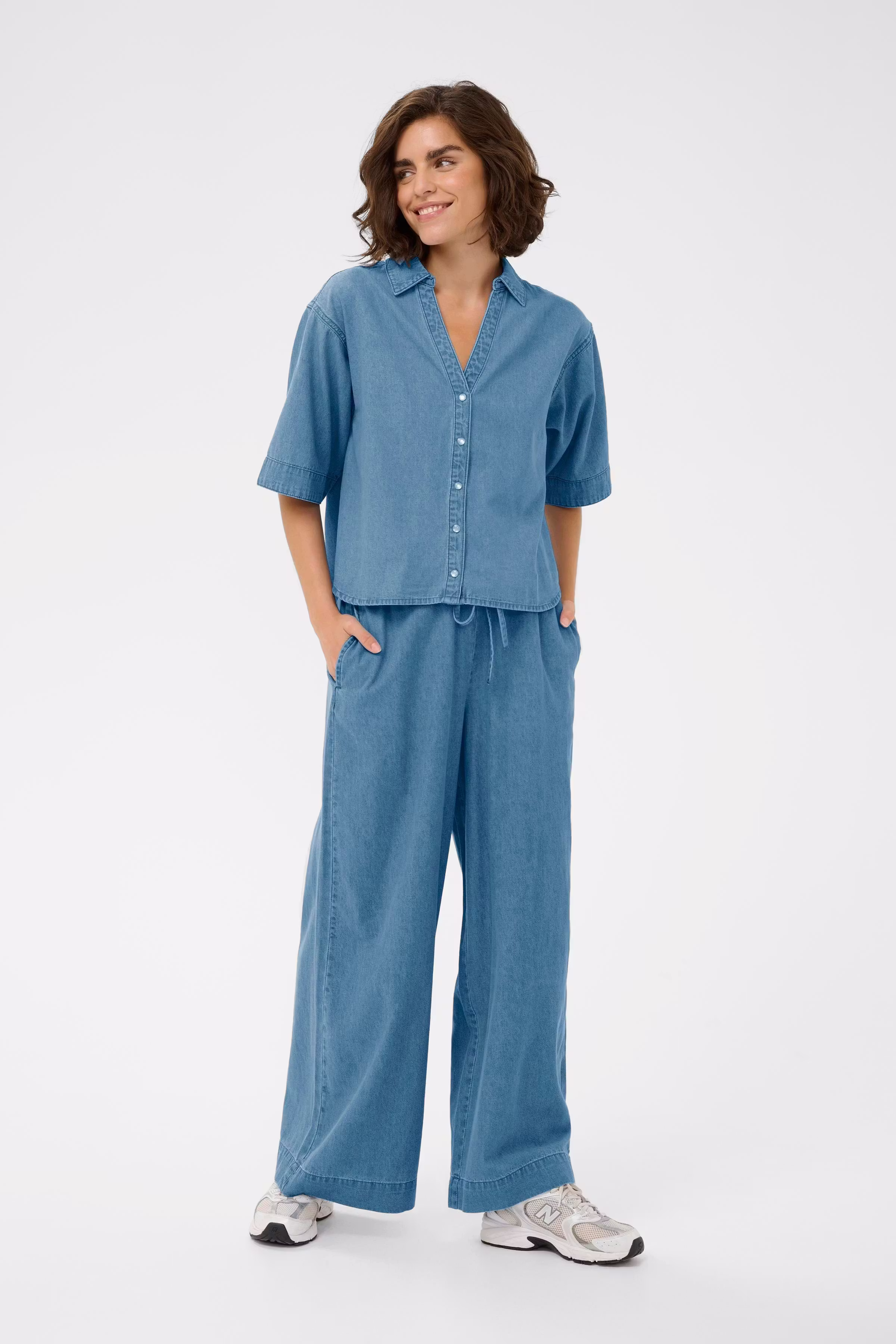 KAjade Hose LOOKBOOK FRONT 10511715-105707