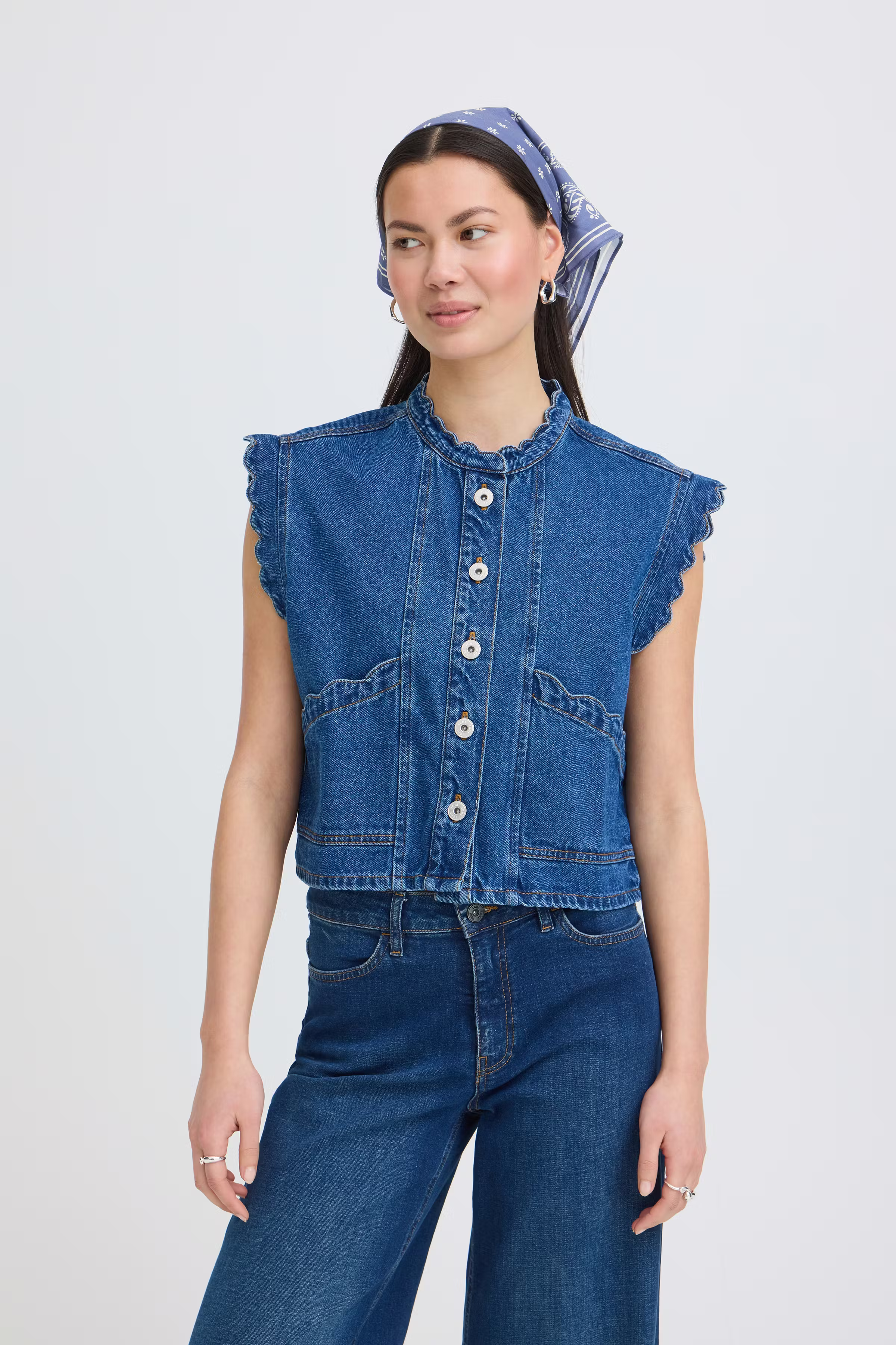 IAELOUISE Tørklæde LOOKBOOK FRONT 20126187-174021