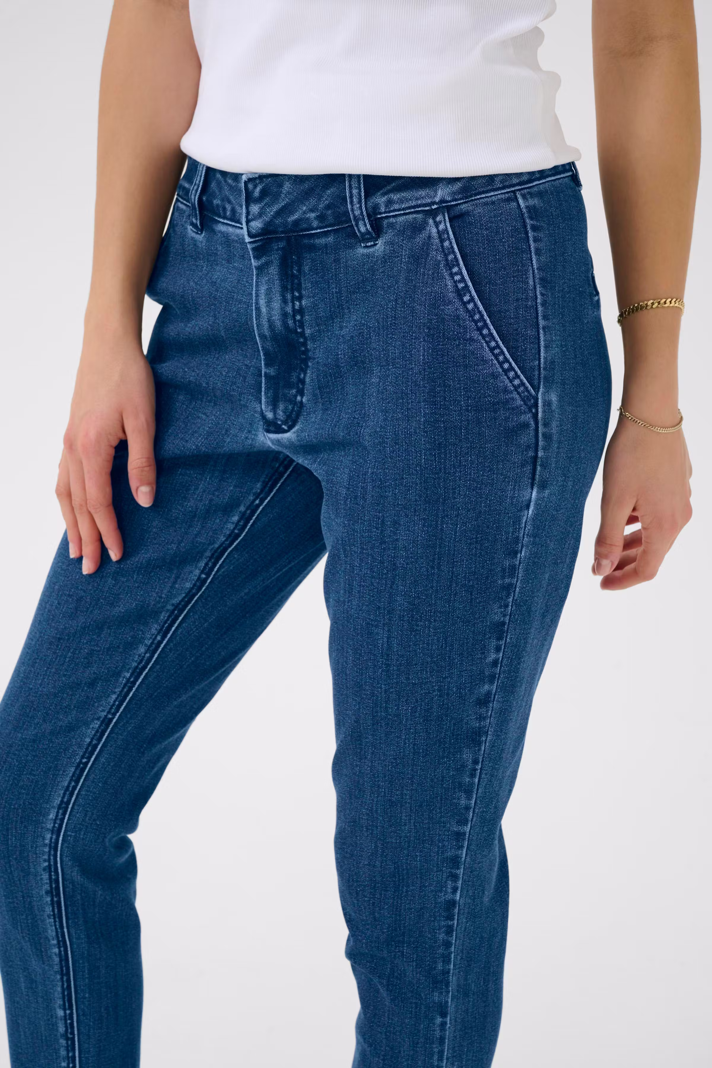 KAlea Slim Jeans LOOKBOOK DETAIL 10509347-102272