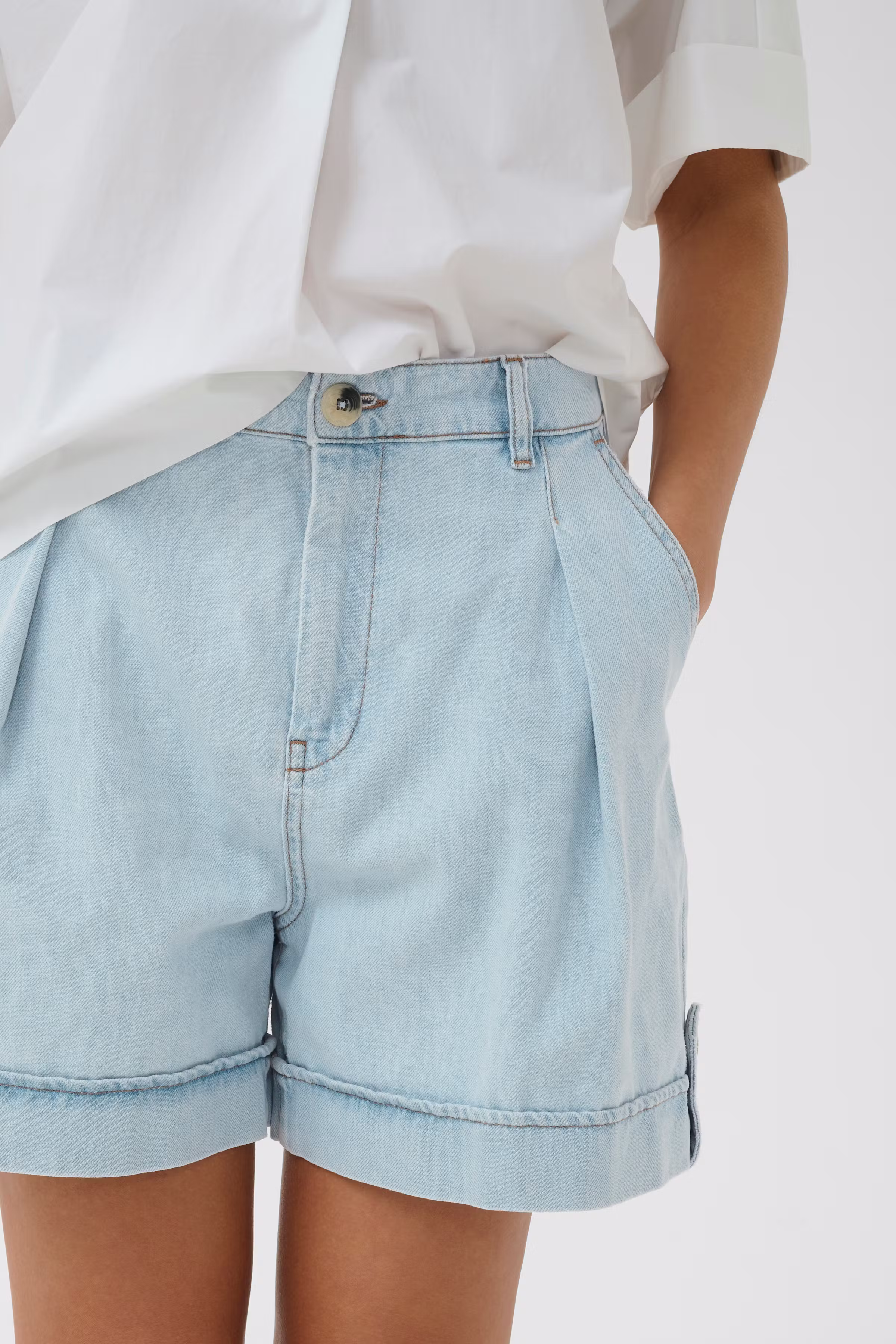 ELLYIW DENIM Shorts LOOKBOOK DETAIL 30112552-900006621