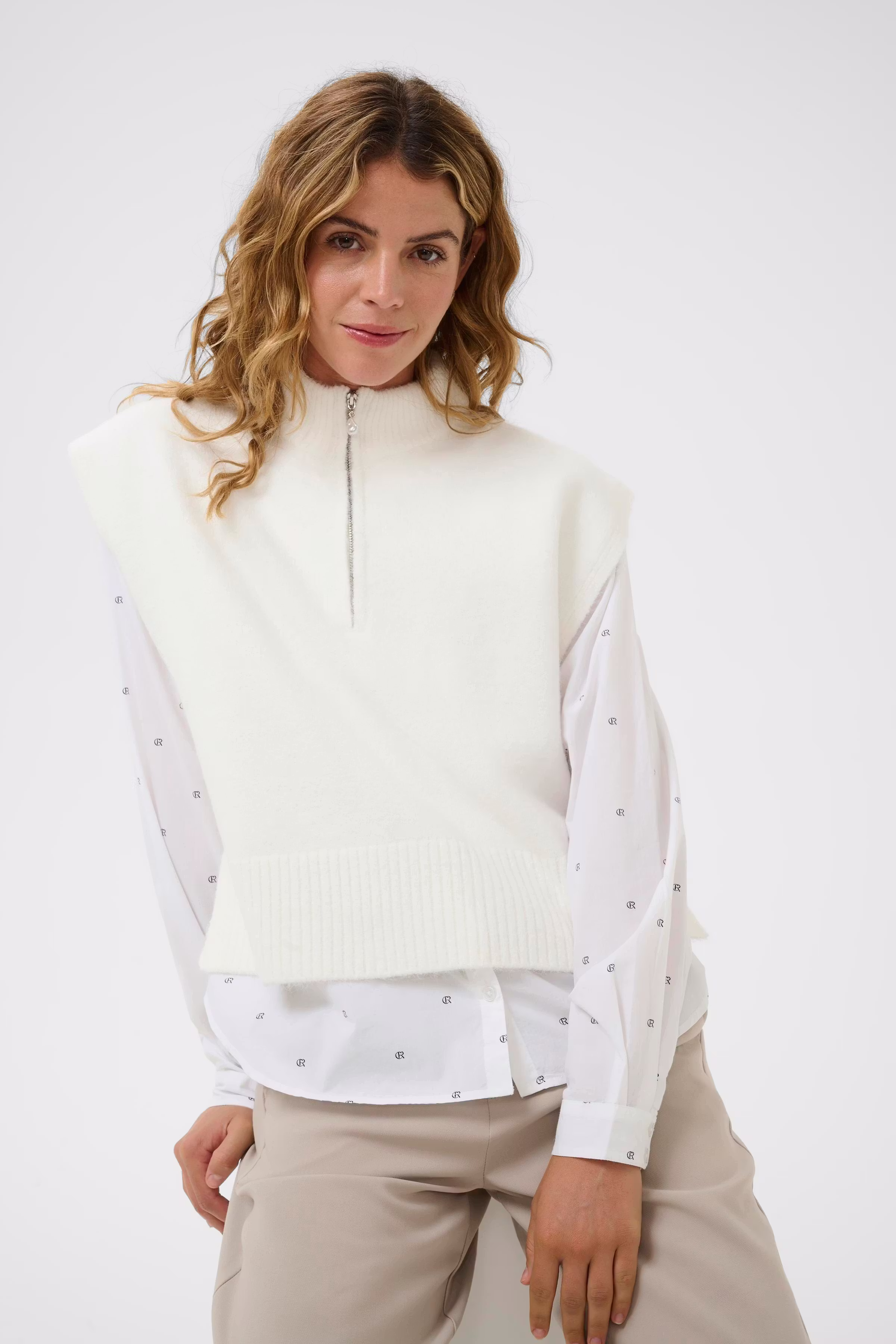 CRTannenbaum Strikket vest LOOKBOOK DETAIL 10614514-110701