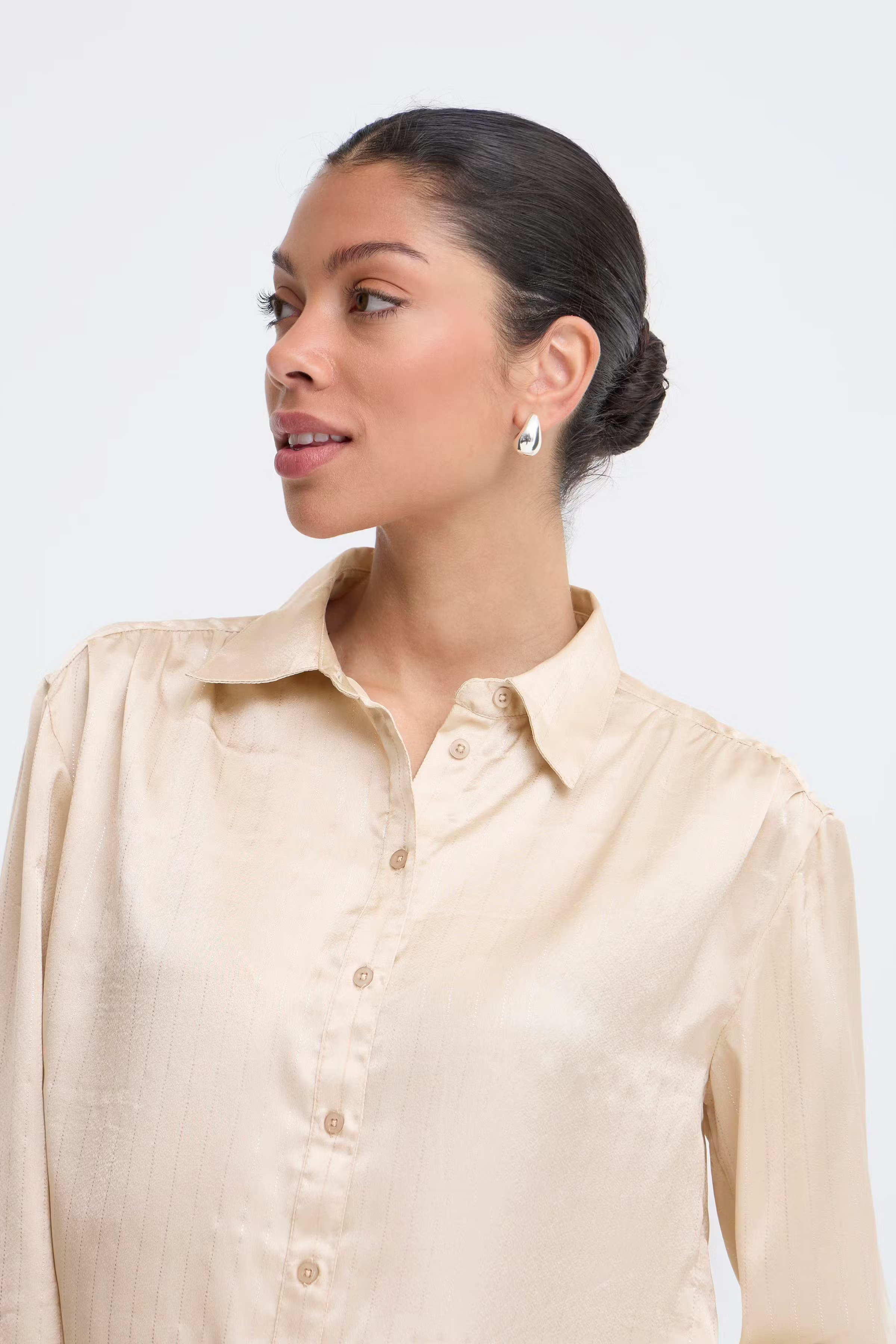 BYHIVINA Skjorte LOOKBOOK DETAIL 20818289-900002890