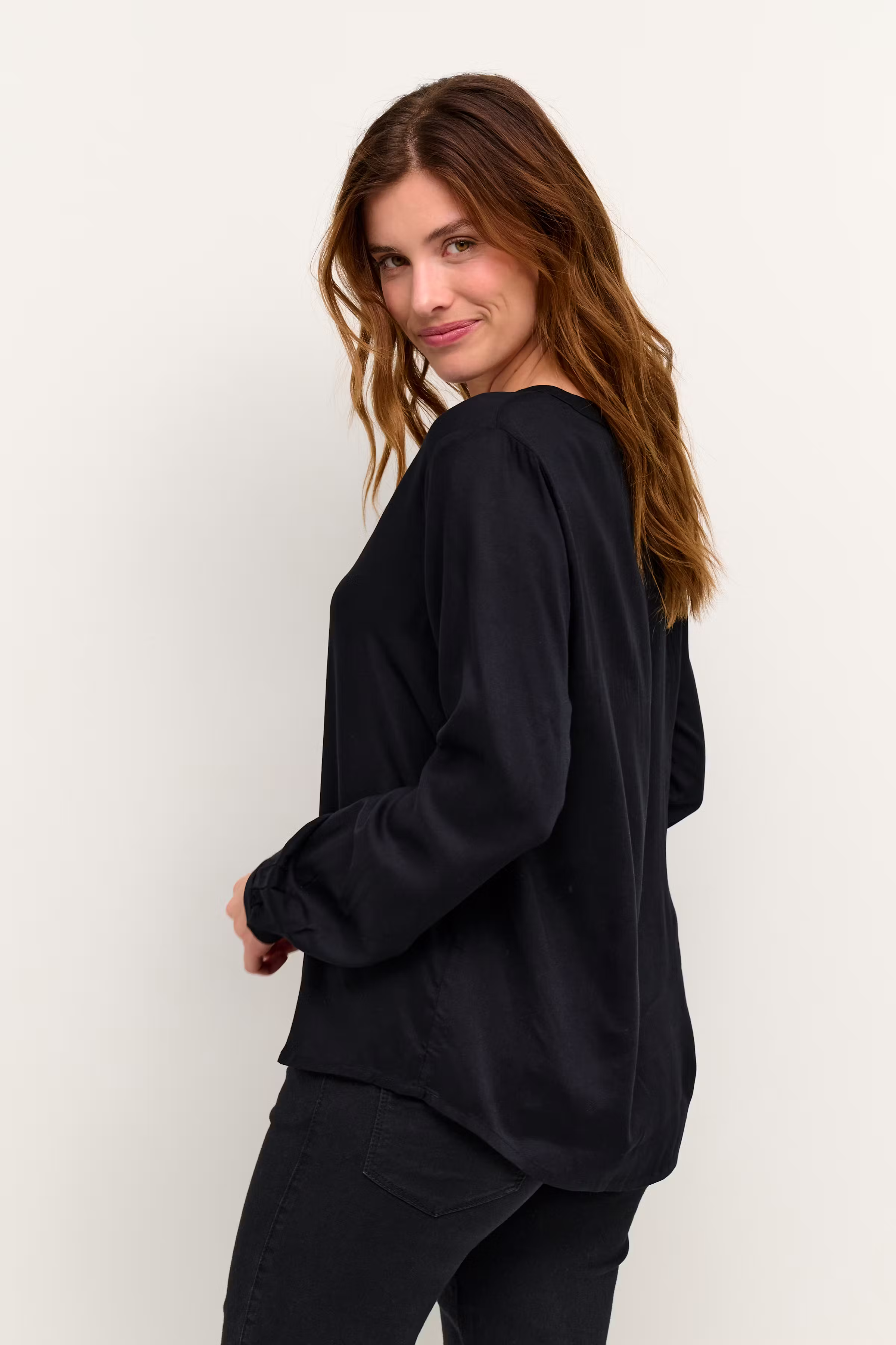 KAcalinda Bluse LOOKBOOK BACK 10507267-100121