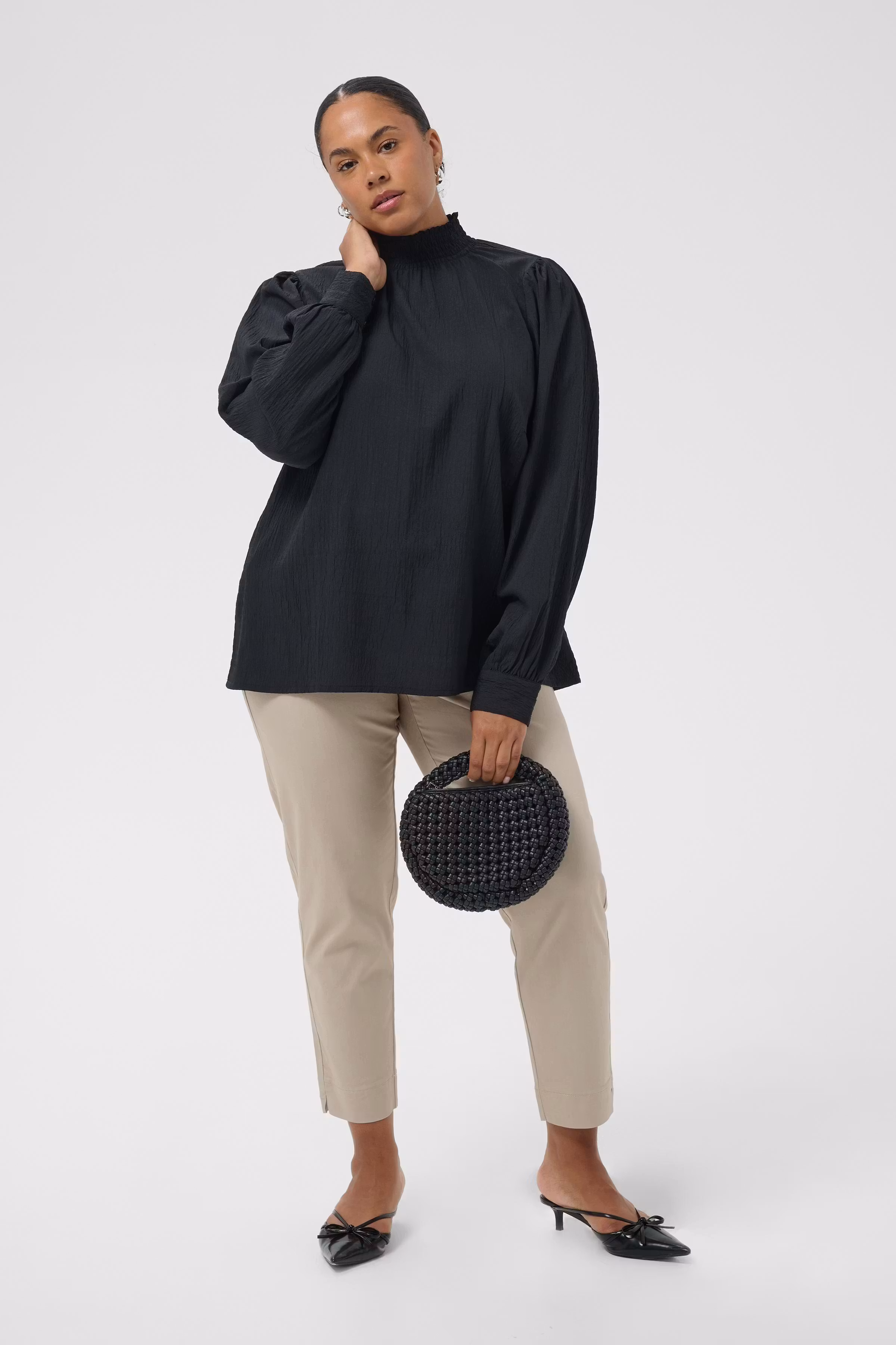 KCditta Bluse LOOKBOOK FRONT 10582235-100121