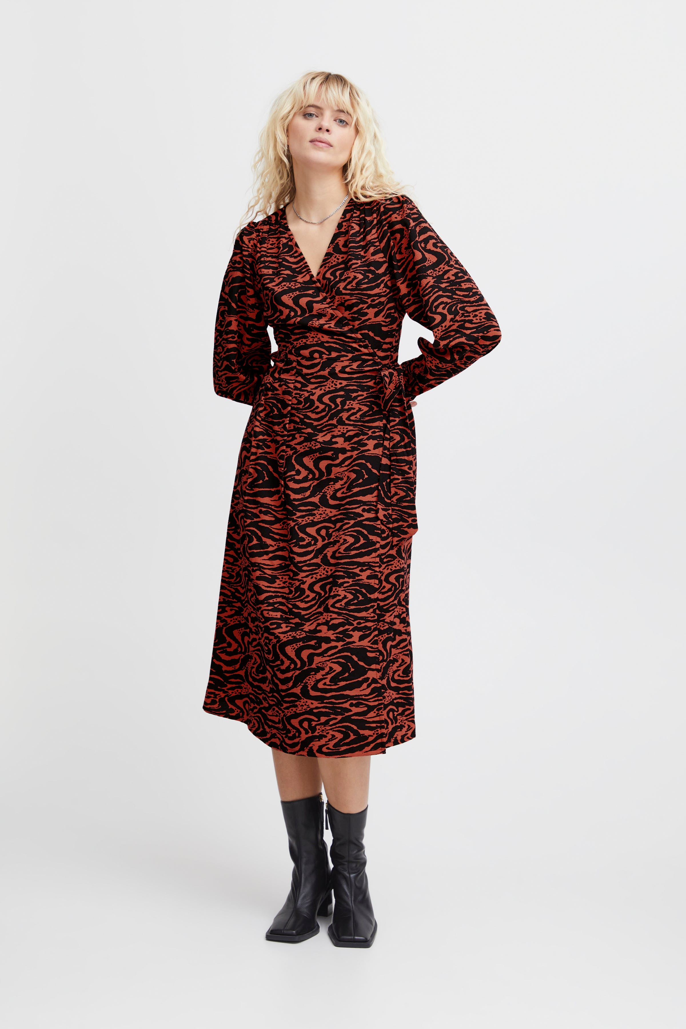 IHFANORA Kleid LOOKBOOK FRONT 20120418-202701