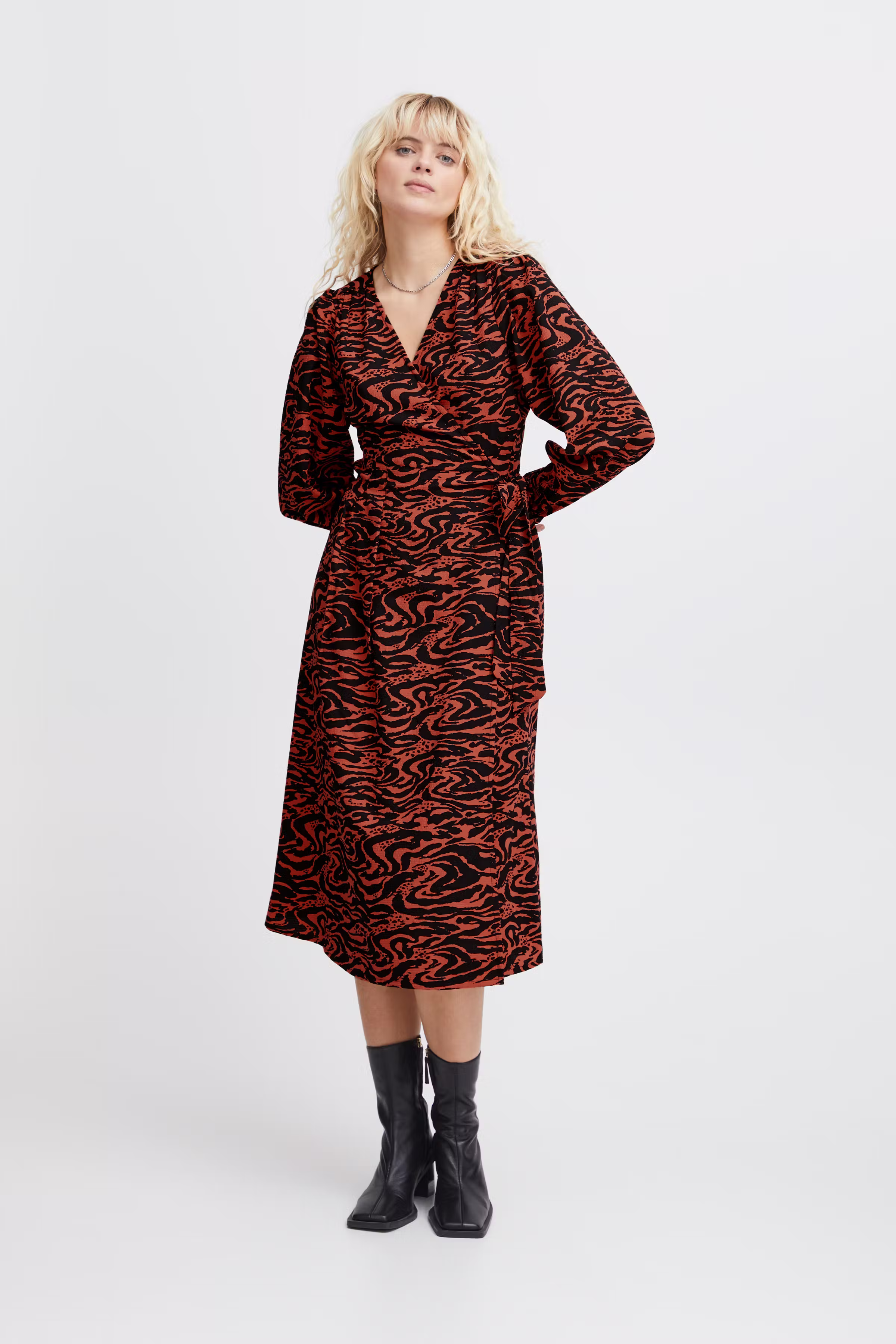 IHFANORA Kleid LOOKBOOK FRONT 20120418-202701