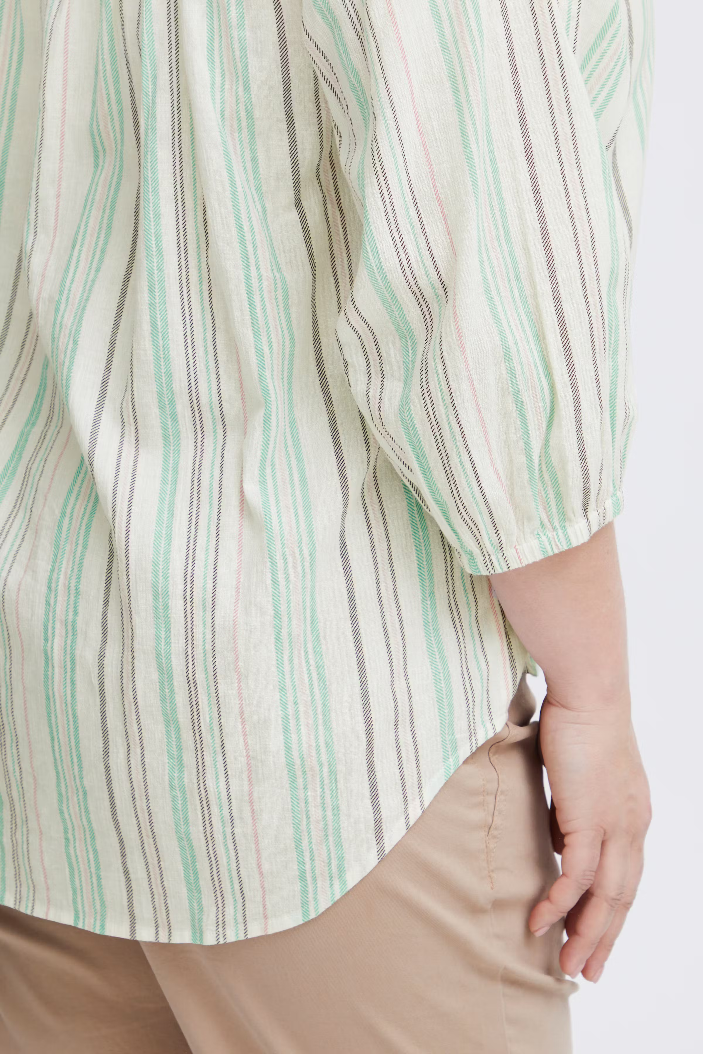 Kurzarm-Bluse LOOKBOOK DETAIL 20613752-202818