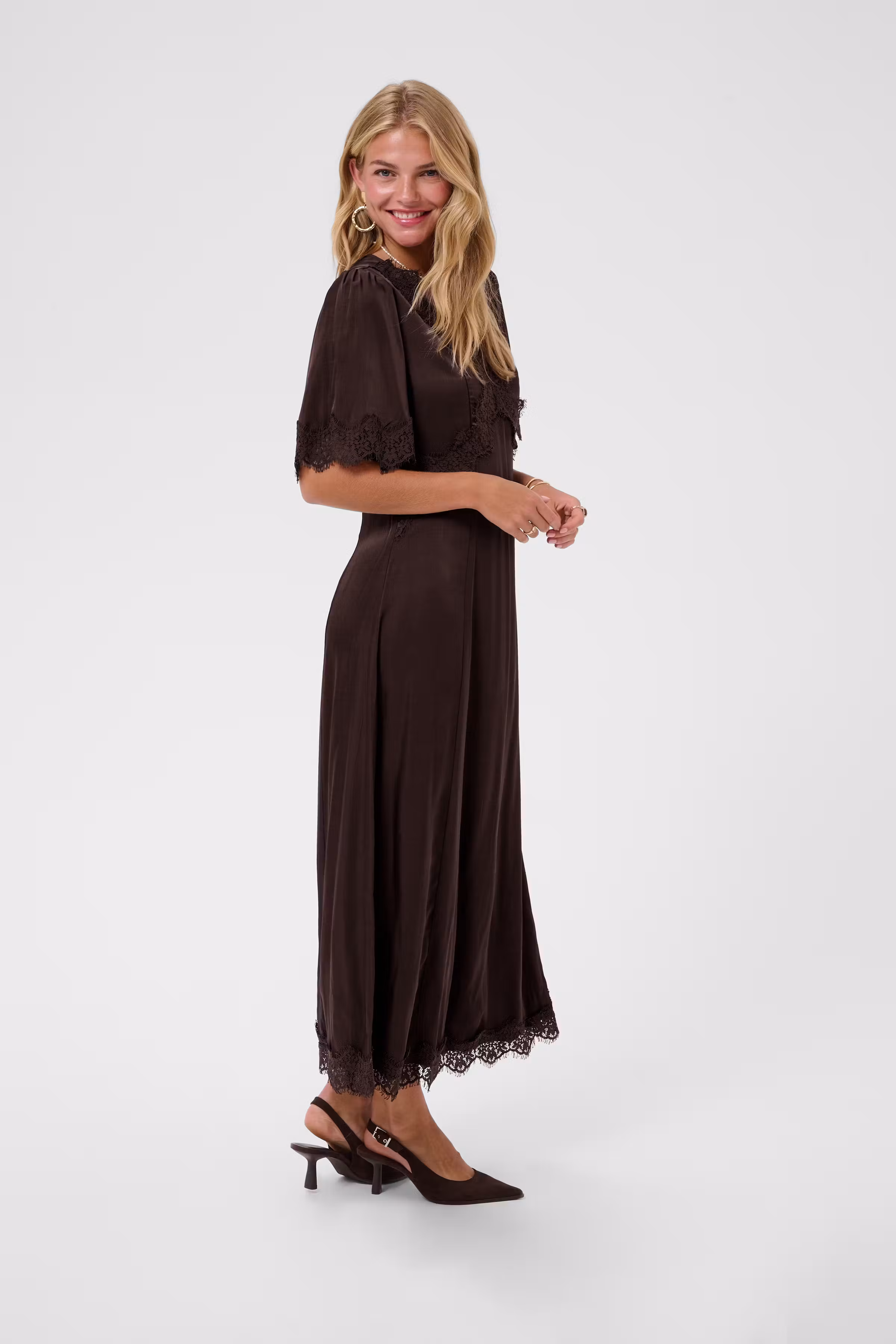 CRConfir Dress LOOKBOOK FRONT 10615319-191016