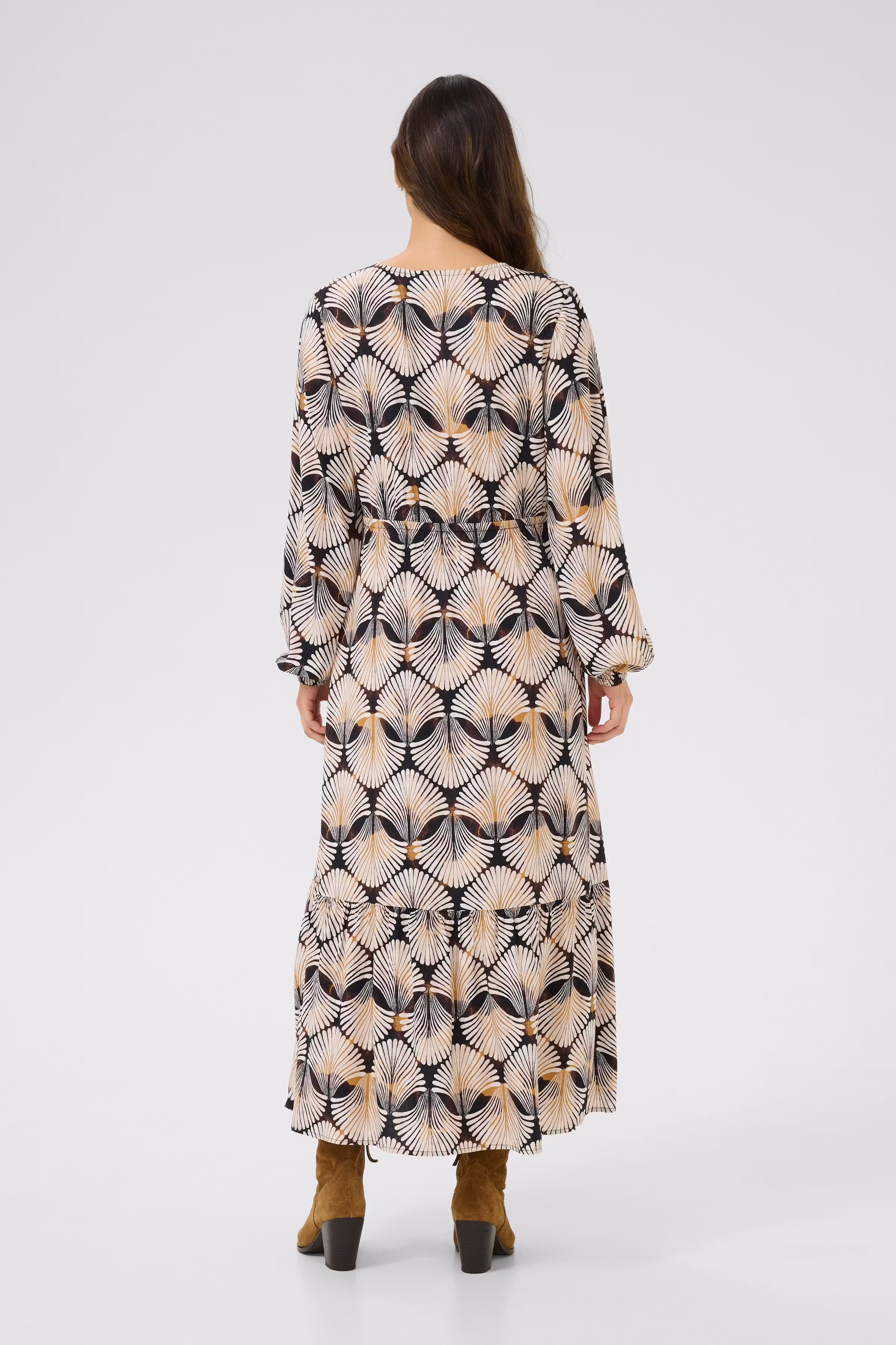 CRTiah Jurk LOOKBOOK BACK 10613917-107888