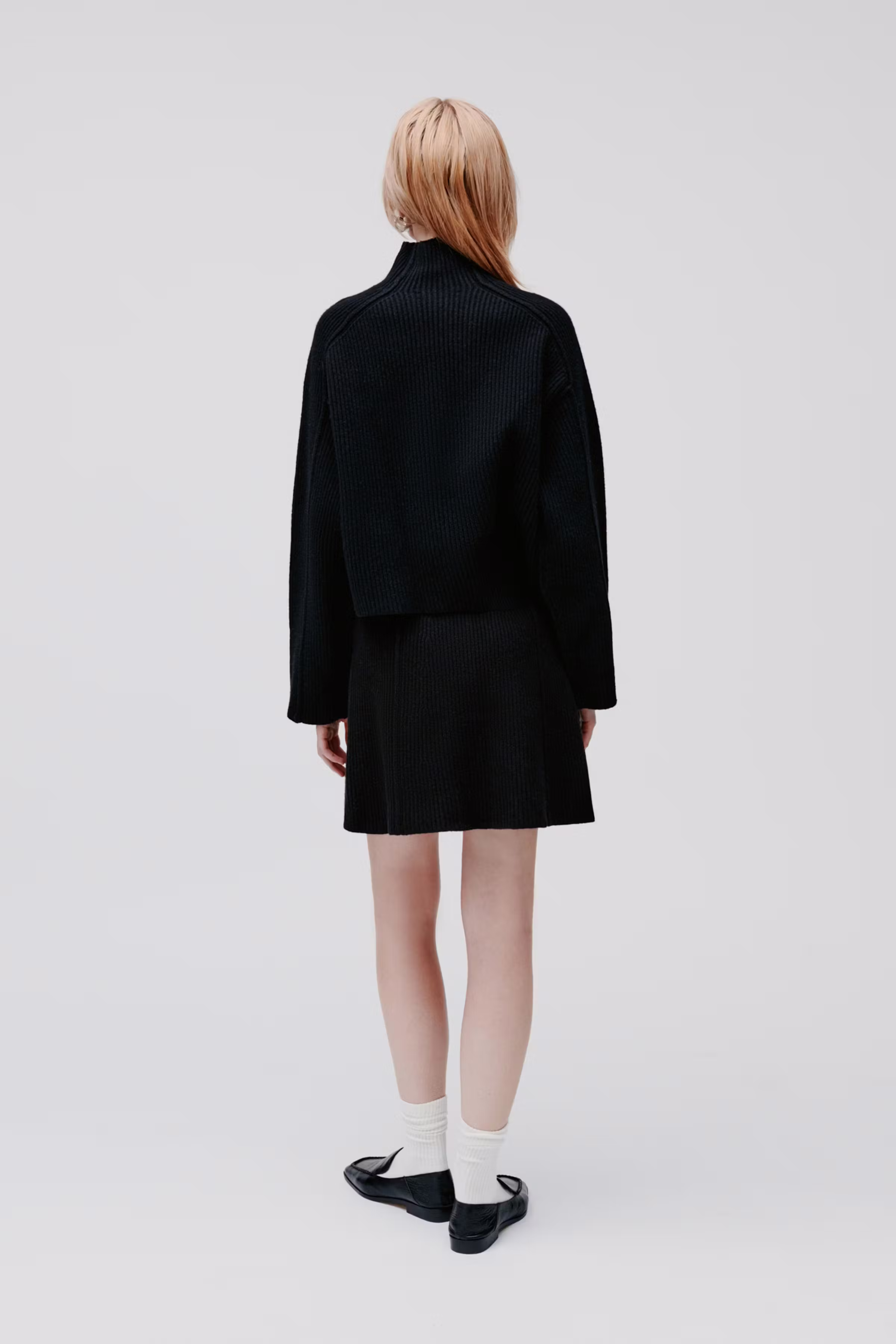 KEEVA Pullover LOOKBOOK BACK 30600600-BK999