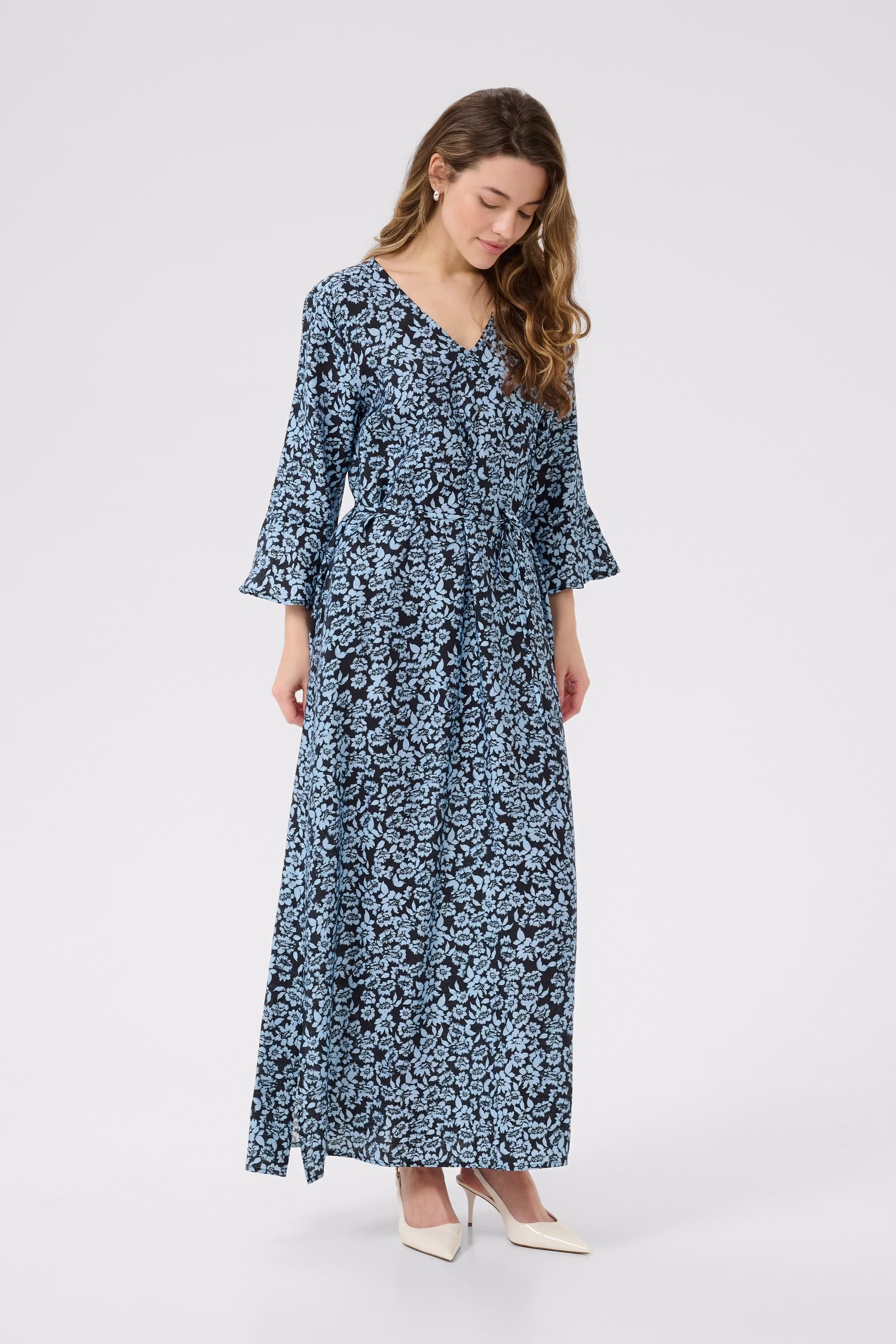 KAamanda Klänning LOOKBOOK FRONT 10510152-107720