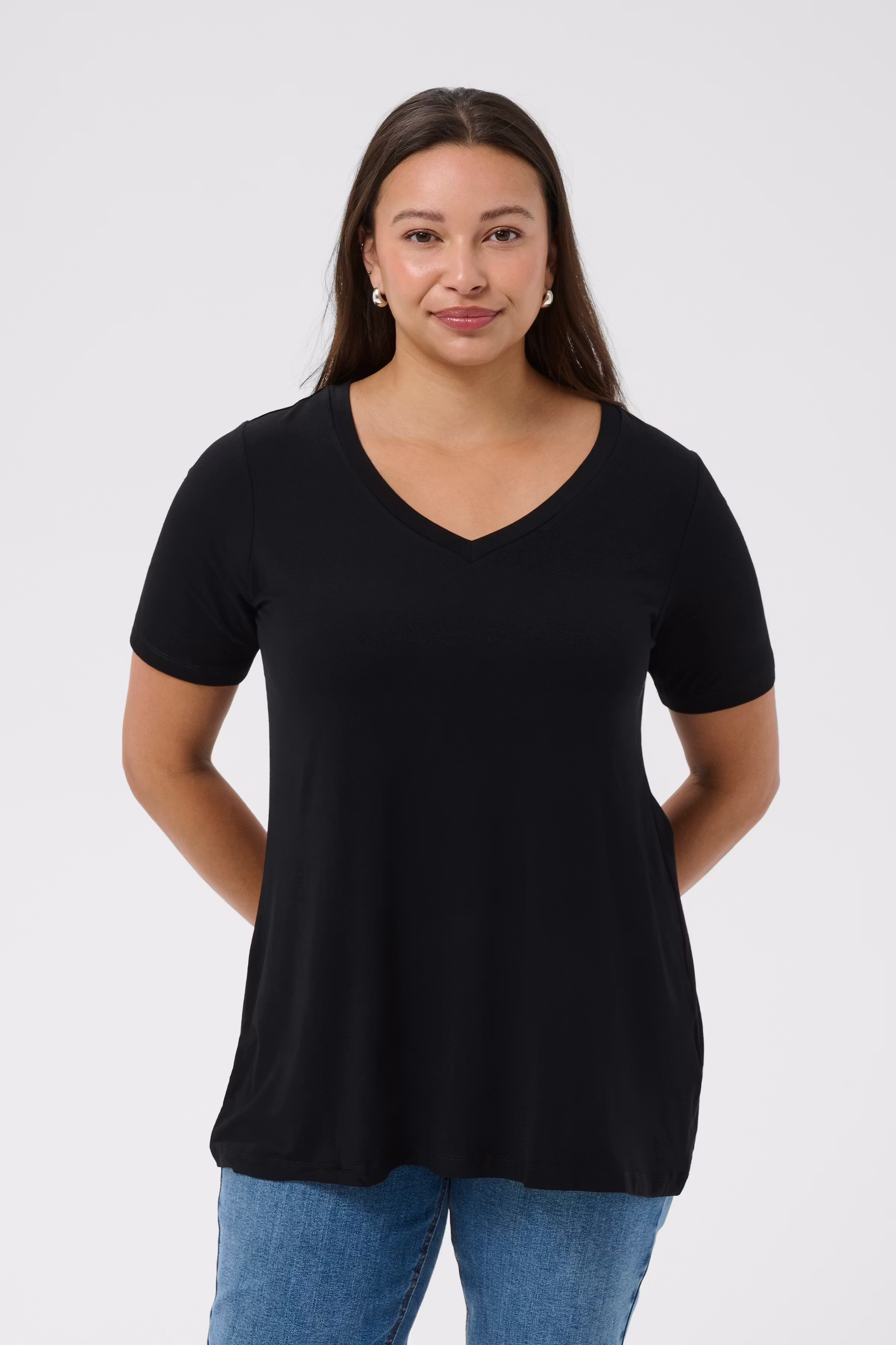 KCjena T-shirt LOOKBOOK FRONT 10582098-100121