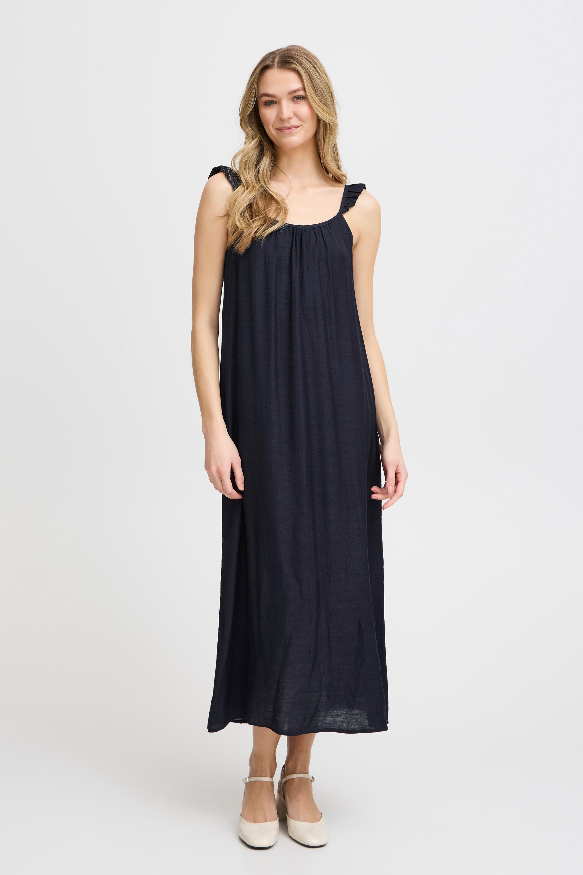 FRMEA Kleid LOOKBOOK FRONT 20613822-200113