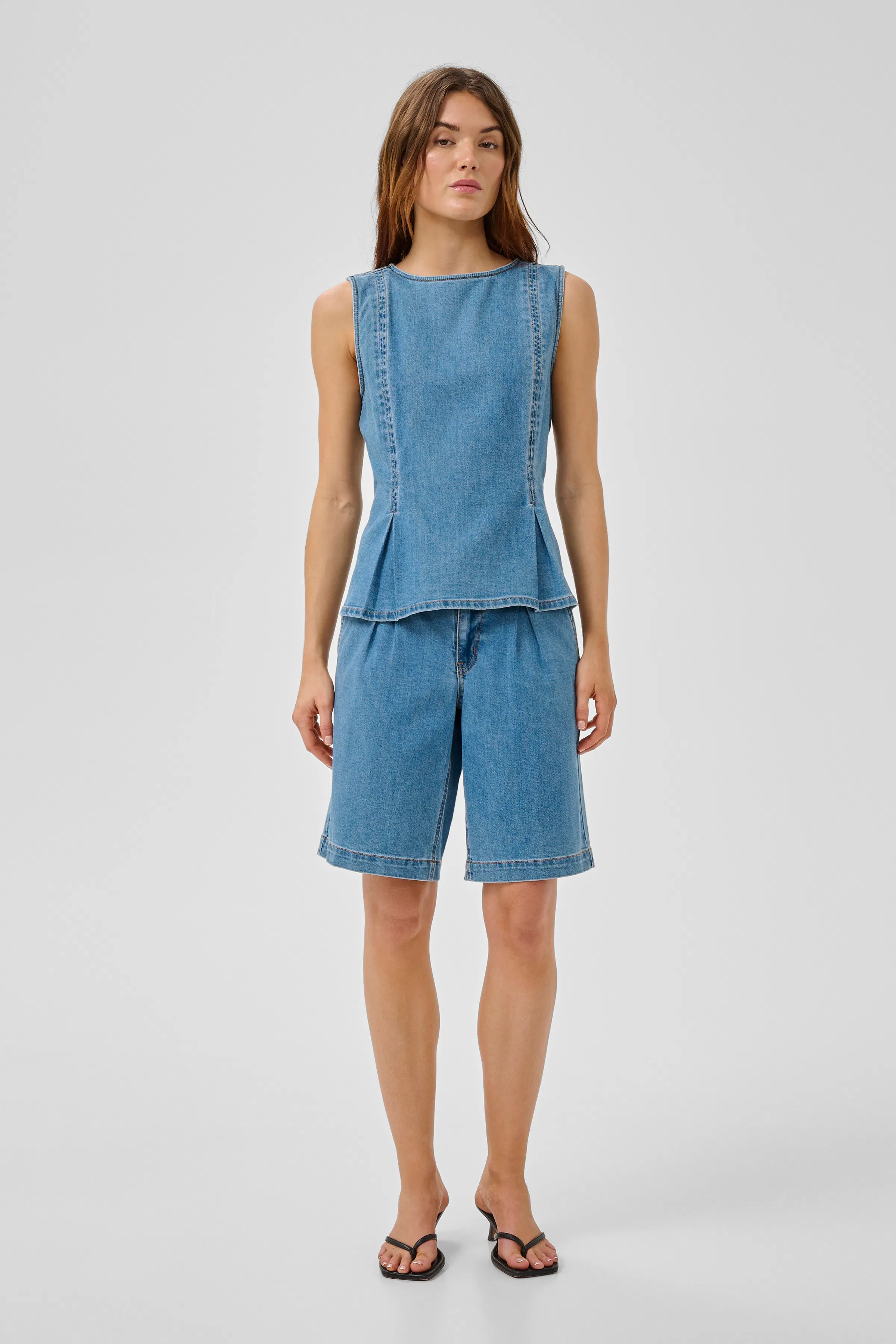MWLara Denim shorts LOOKBOOK FRONT 10705595-100053