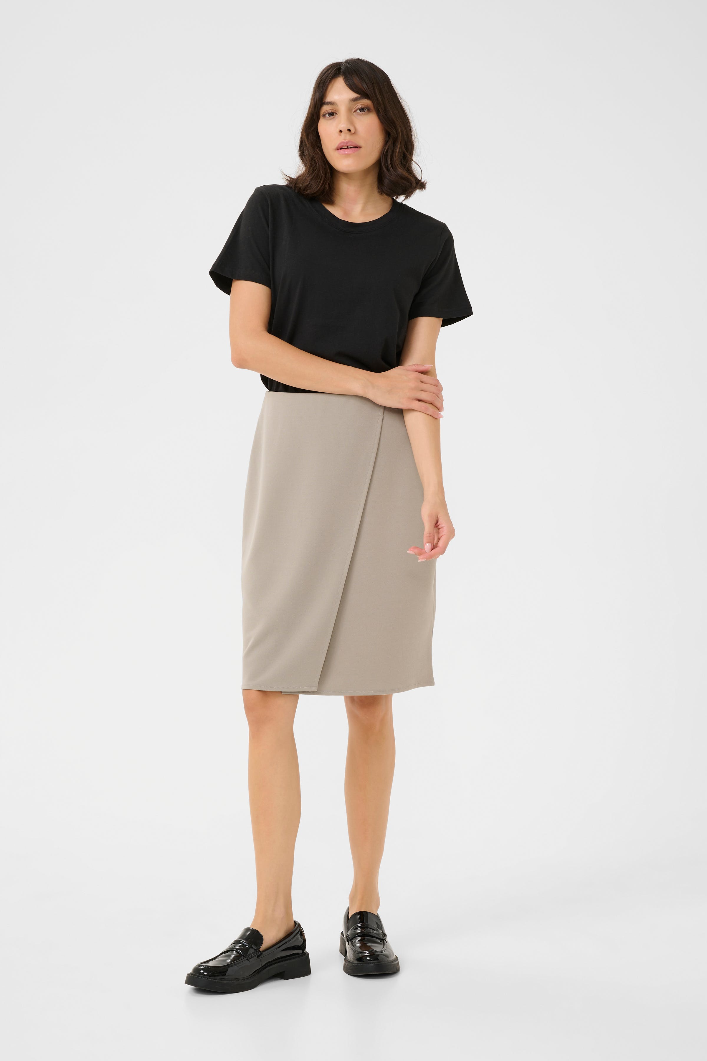 KAthea Skirt LOOKBOOK FRONT 10510232-170205