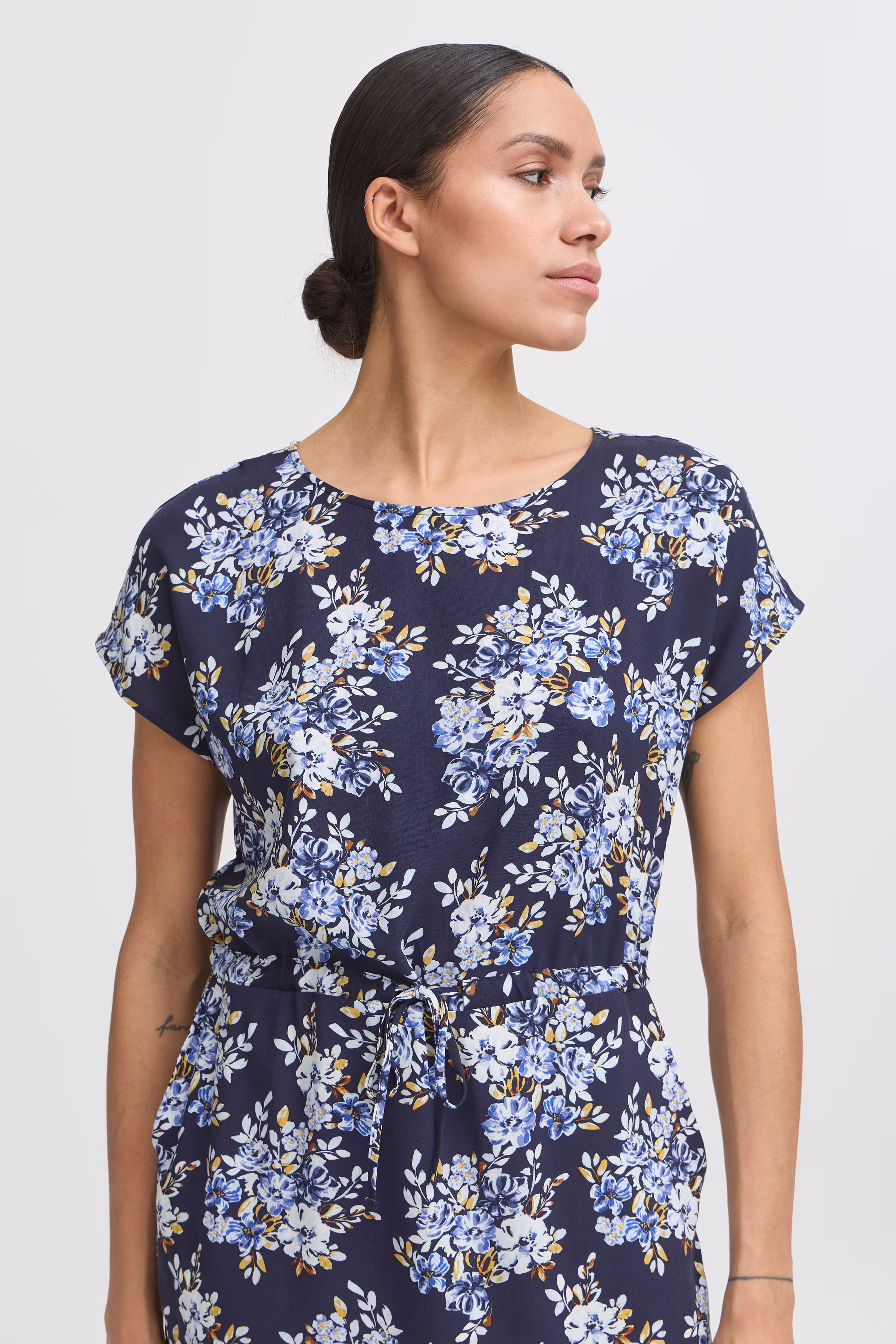 BYMMJOELLA Dress LOOKBOOK DETAIL 20811226-204600