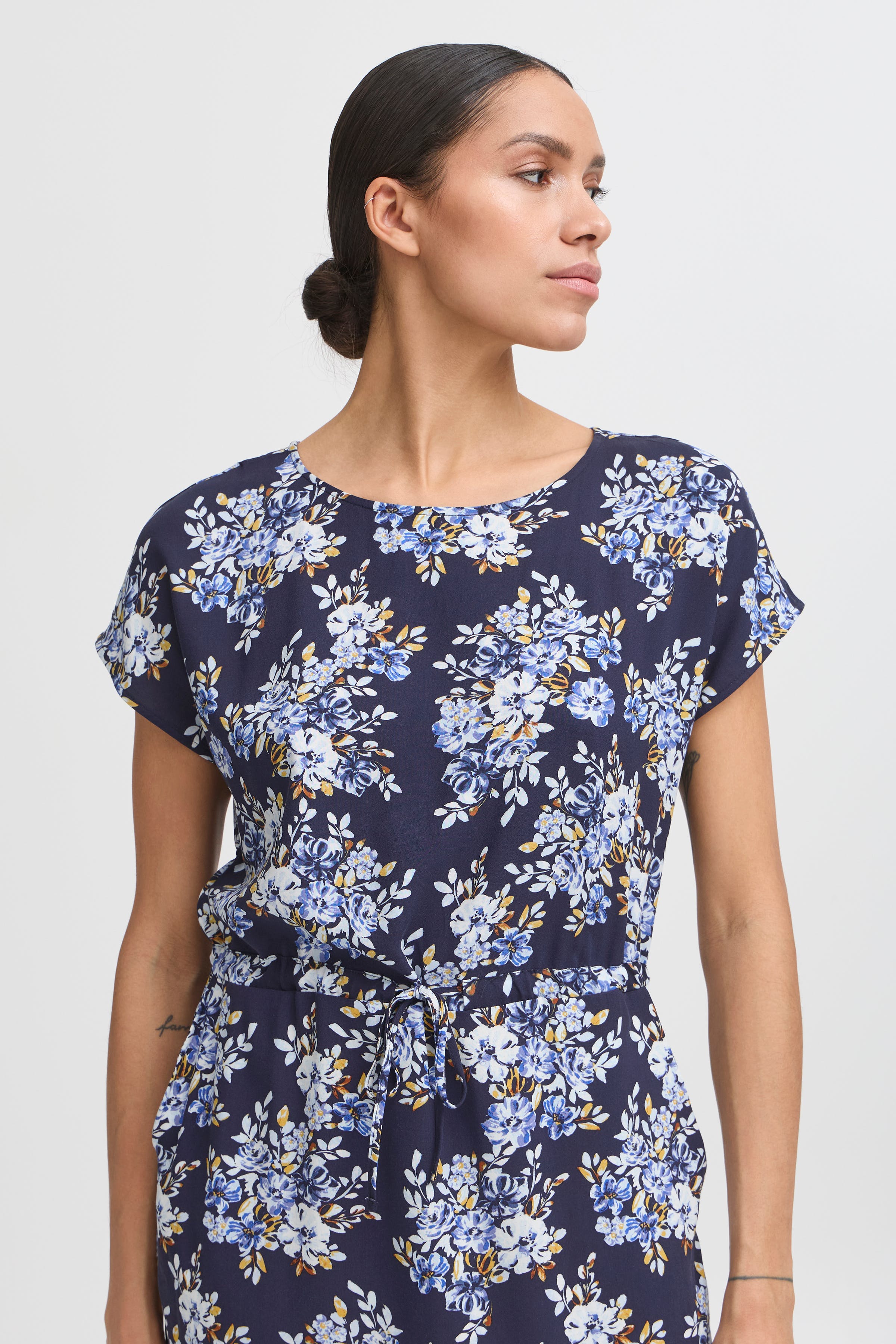 BYMMJOELLA Dress LOOKBOOK DETAIL 20811226-204600