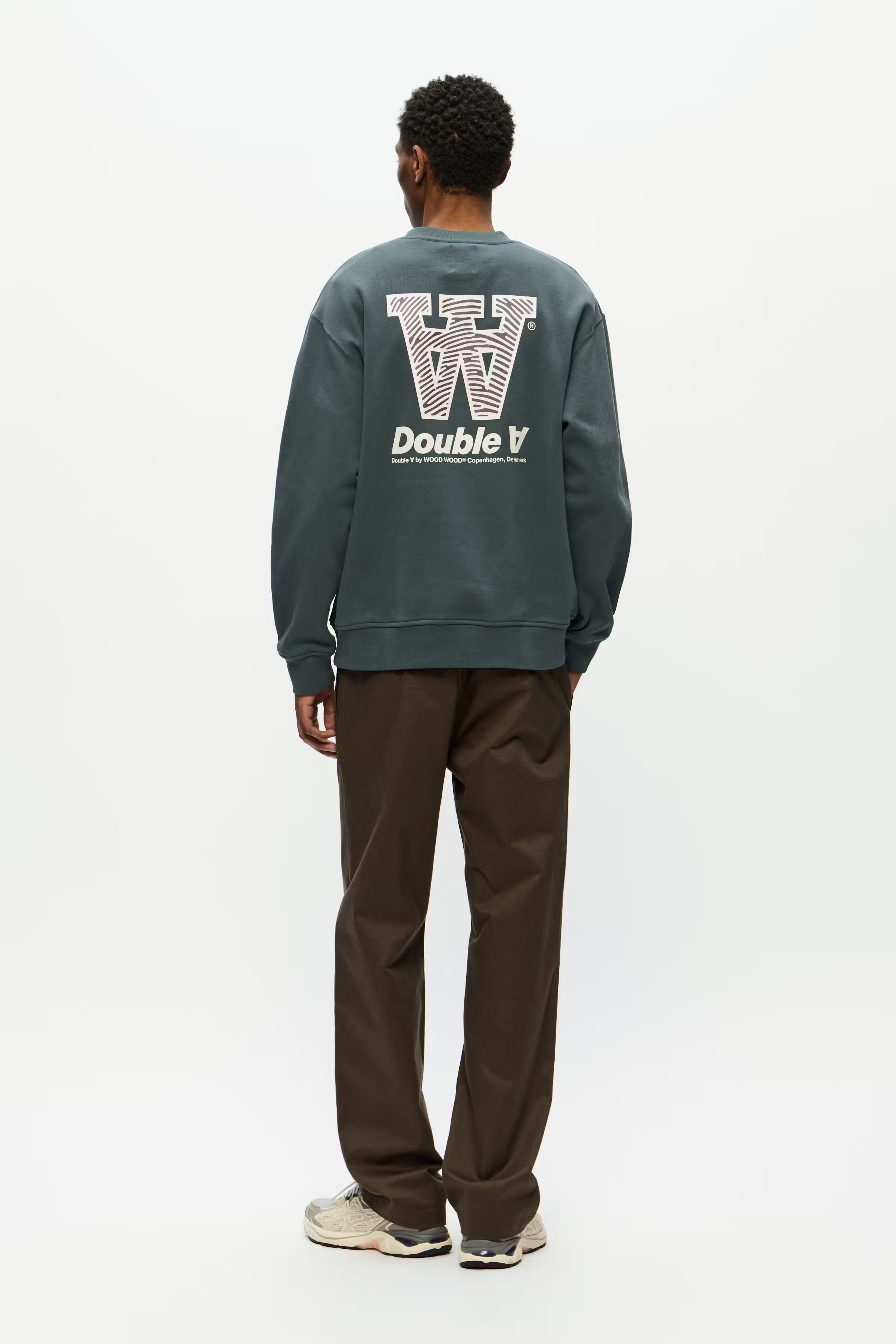 WWJames Sweatshirt LOOKBOOK BACK 30251537-194906