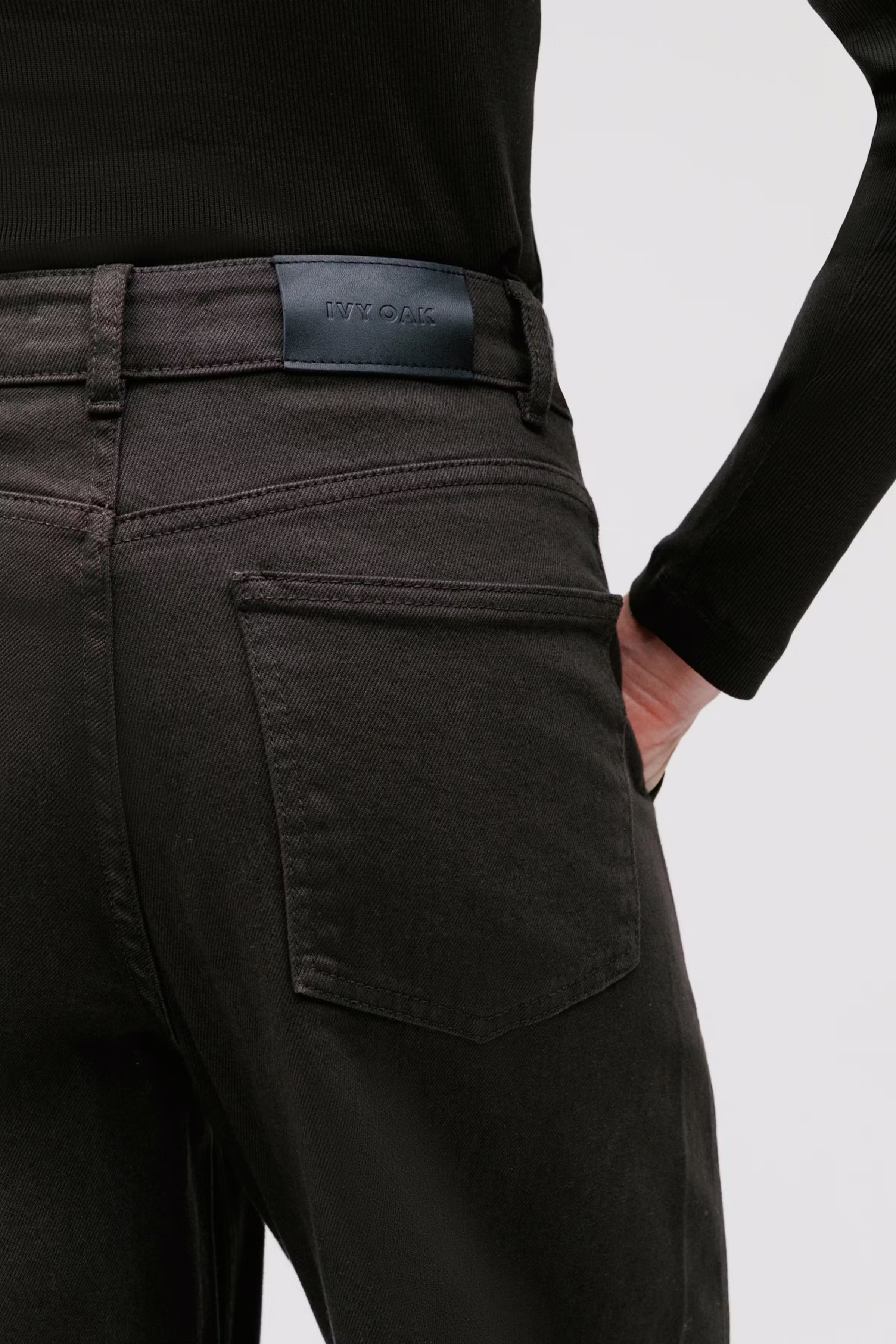 IOPhila Jeans LOOKBOOK DETAIL 30600624-BR291