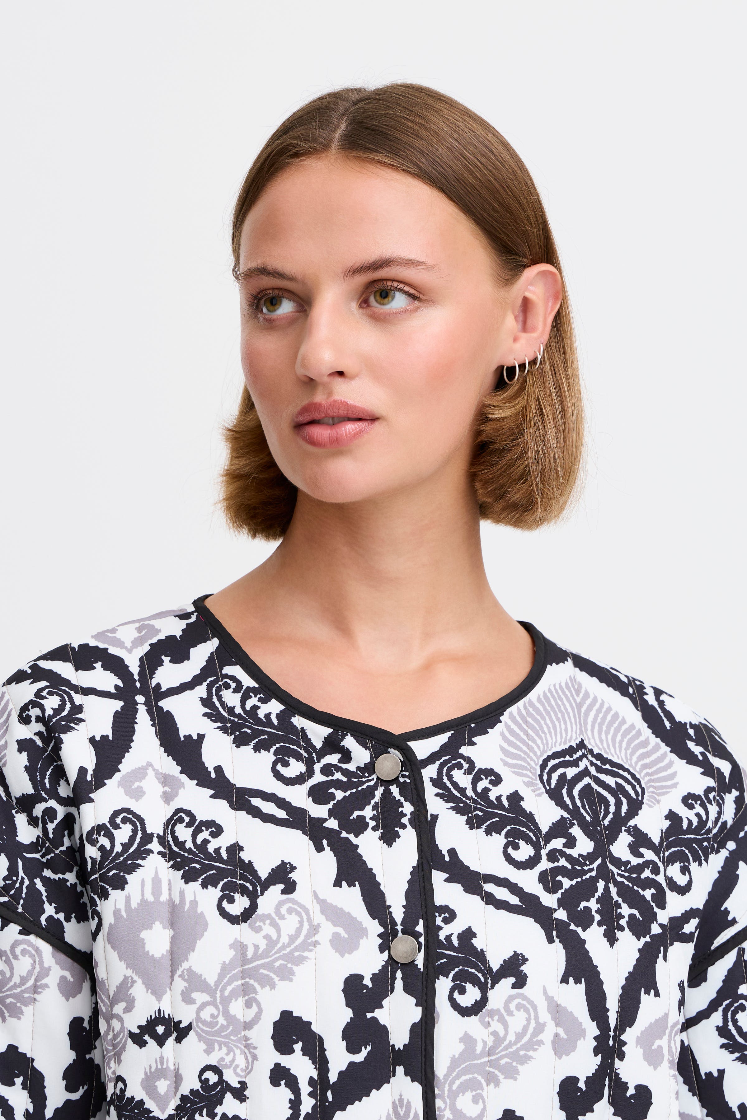 IXMALINI Oberbekleidung LOOKBOOK DETAIL 20123575-204944