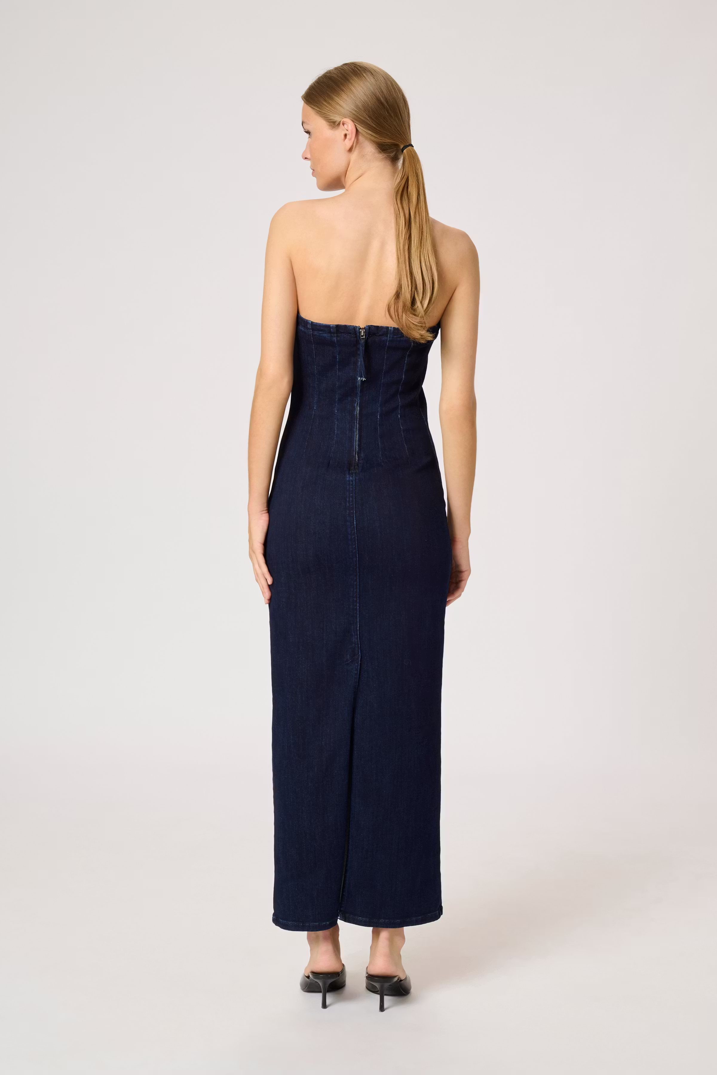 AyoMW Dress LOOKBOOK BACK 10704651-100067