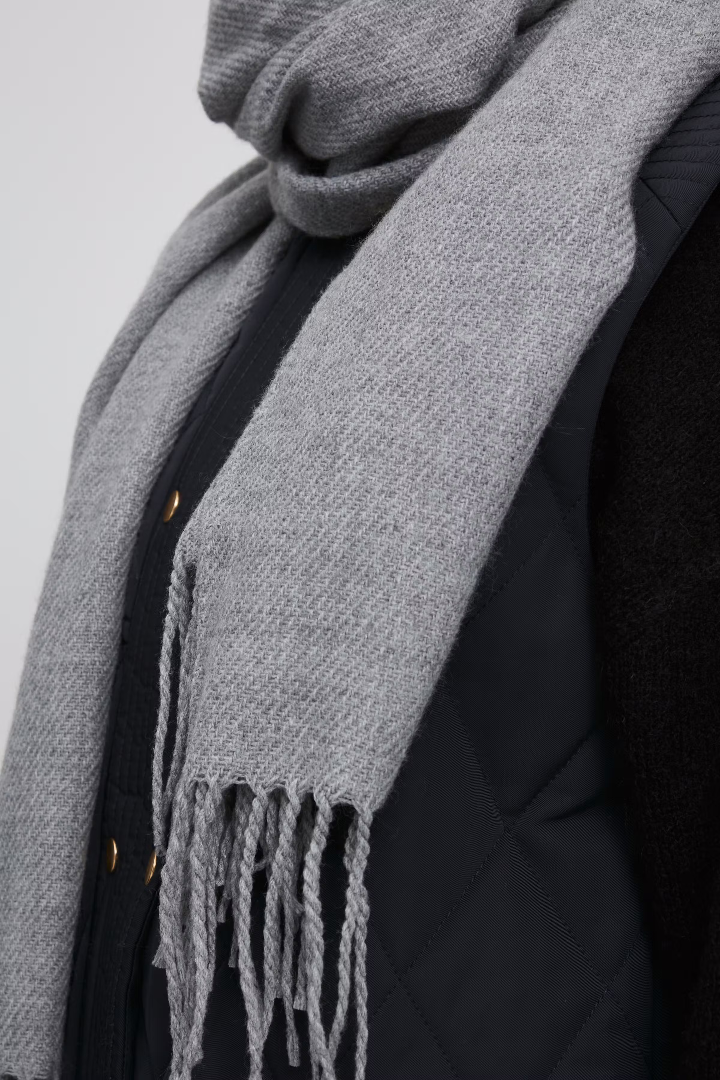 IA VARINA Sjaal LOOKBOOK DETAIL 20100968-200421