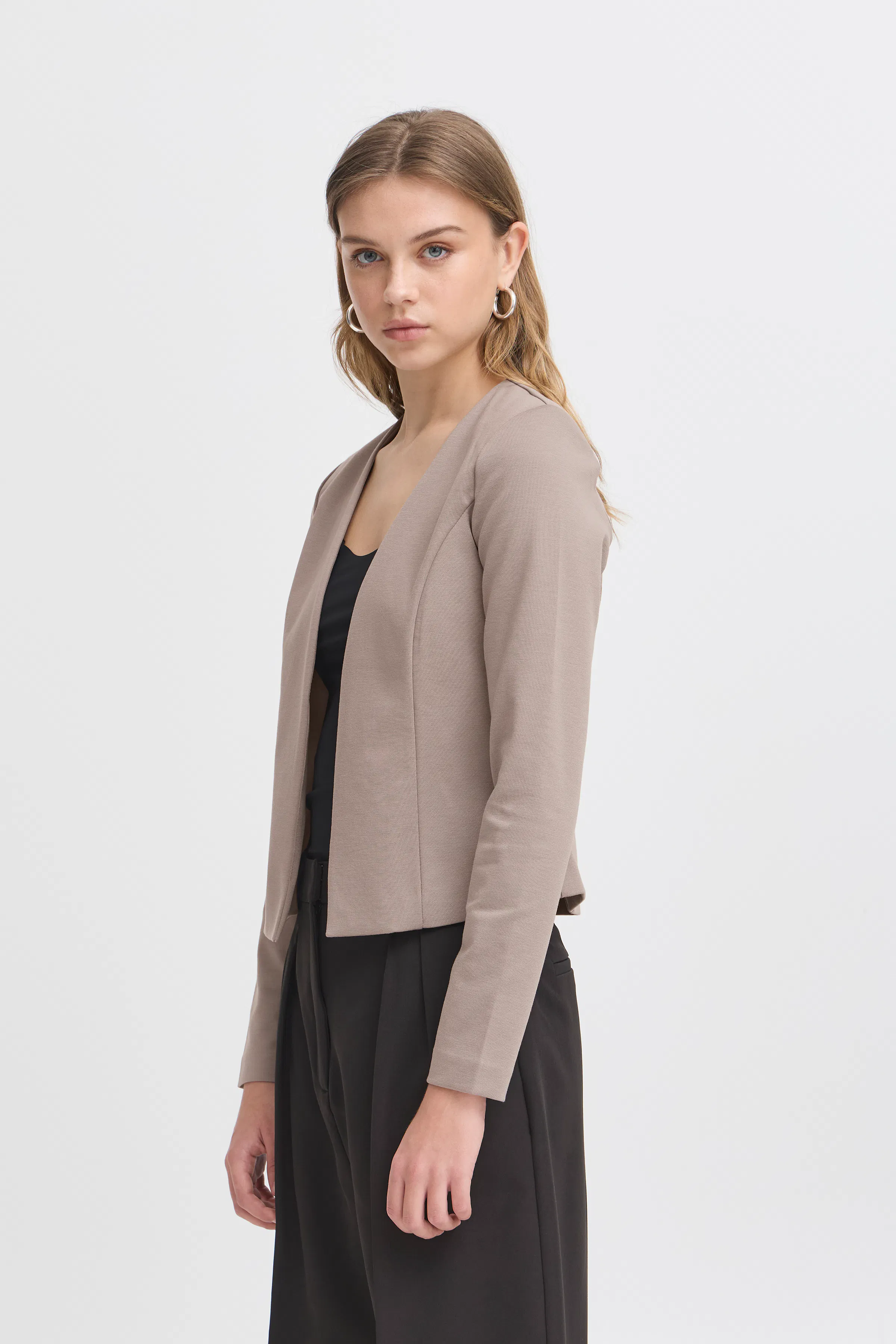 IHKATE Short Blazer LOOKBOOK FRONT 20112547-181210
