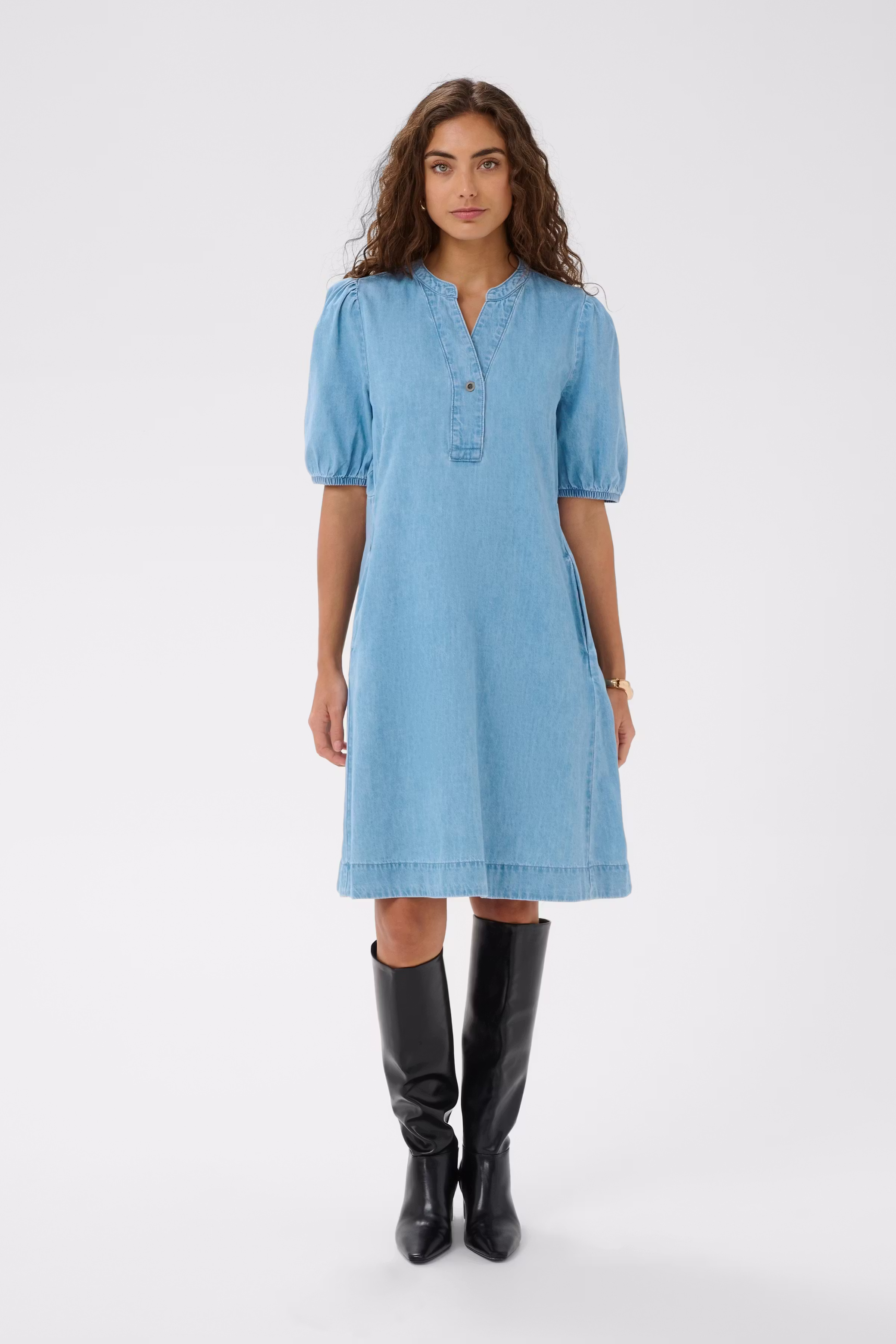 CUberteline Kjole LOOKBOOK FRONT 50112290-500027