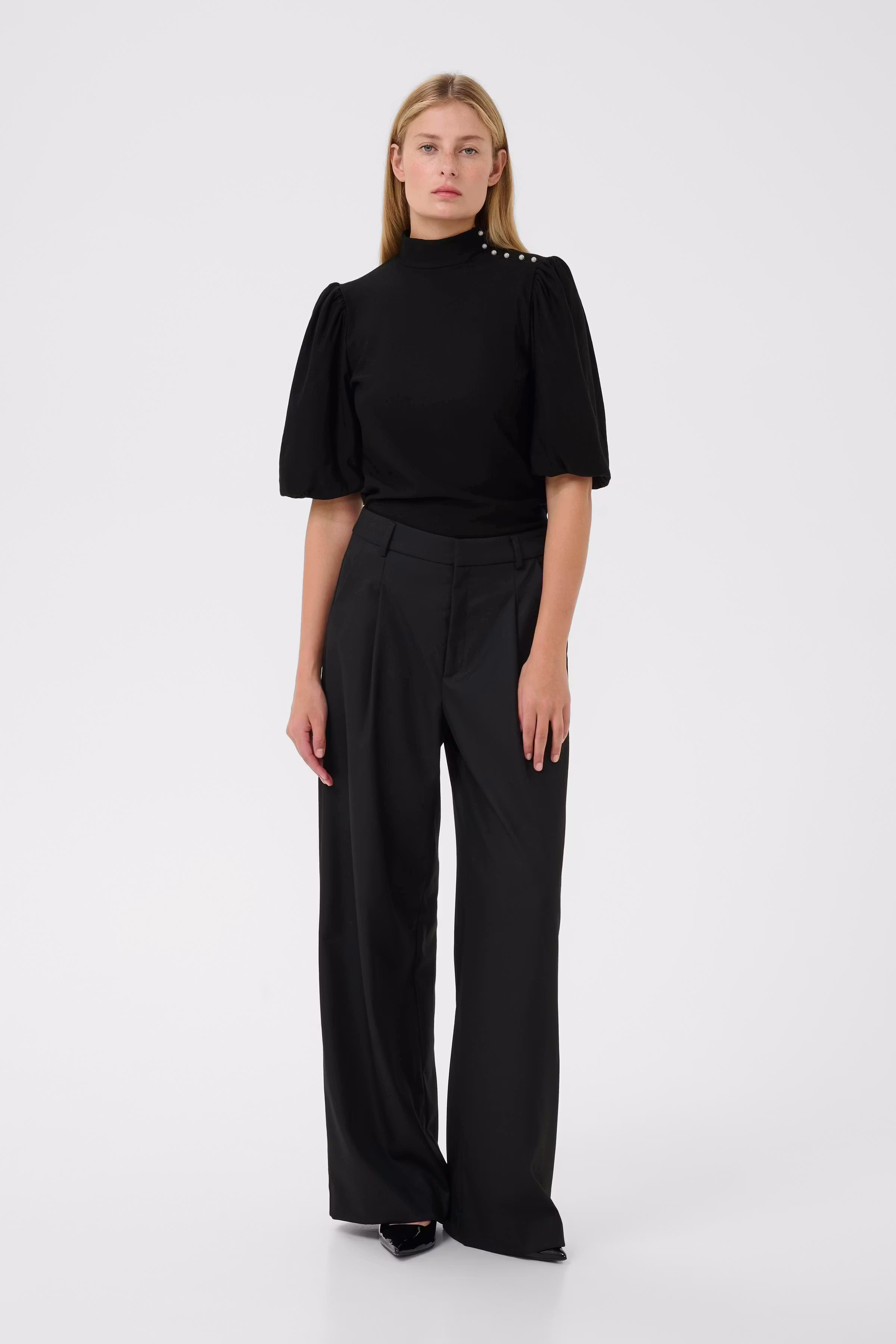 GZrifa Blus LOOKBOOK FRONT 10910760-100017