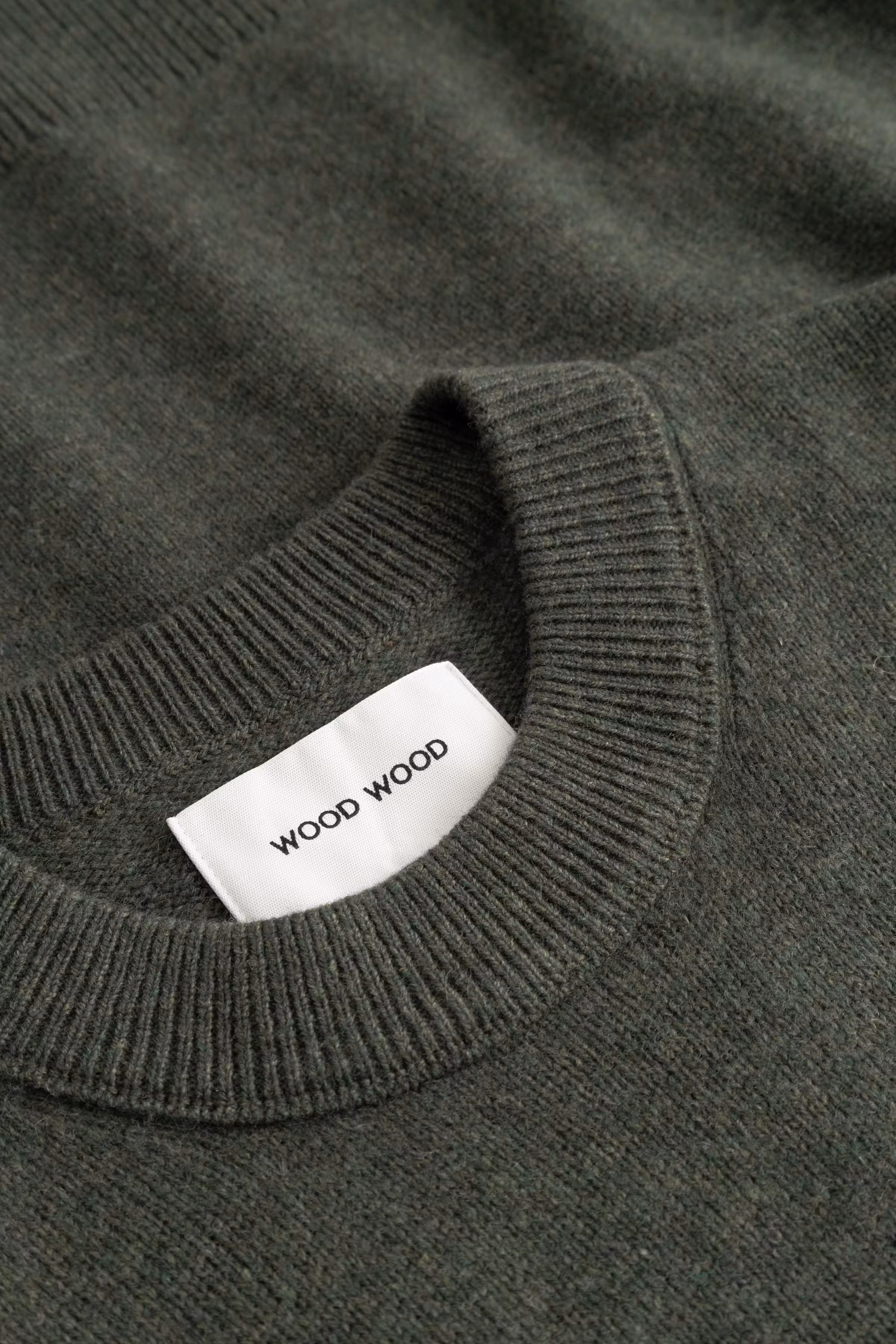 WWlogo Pullover PACK DETAIL 30252198-190413