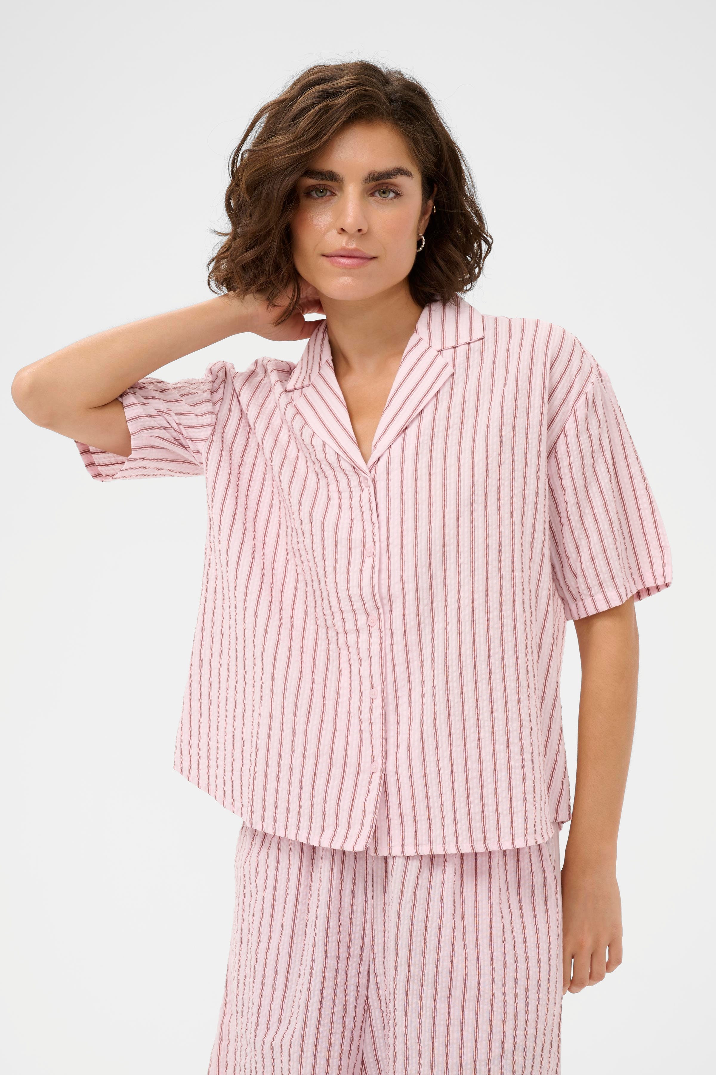 KAlara Skjorte LOOKBOOK FRONT 10511504-109318