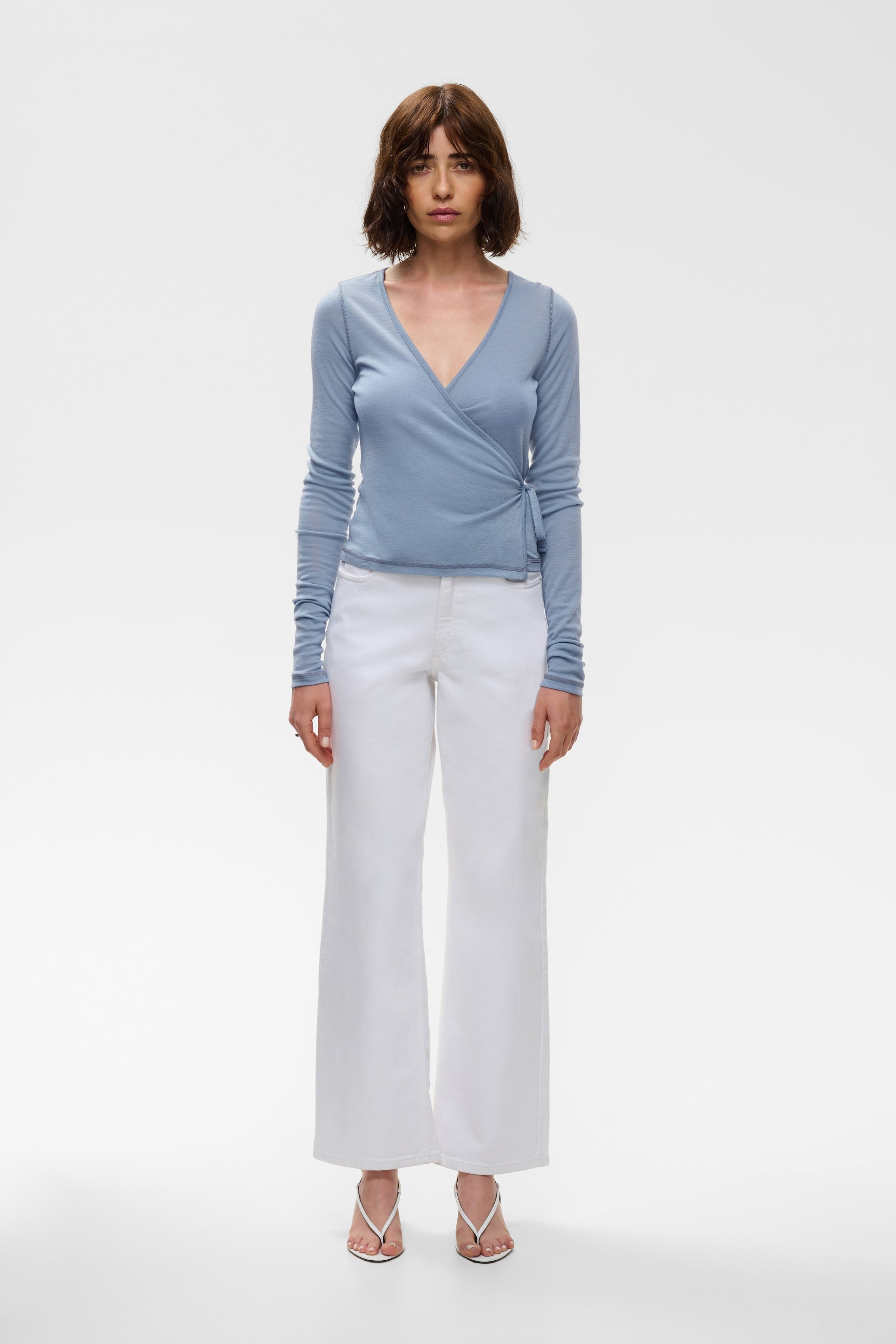 IOFINE WRAP TOP LOOKBOOK FRONT 30600120-BL842