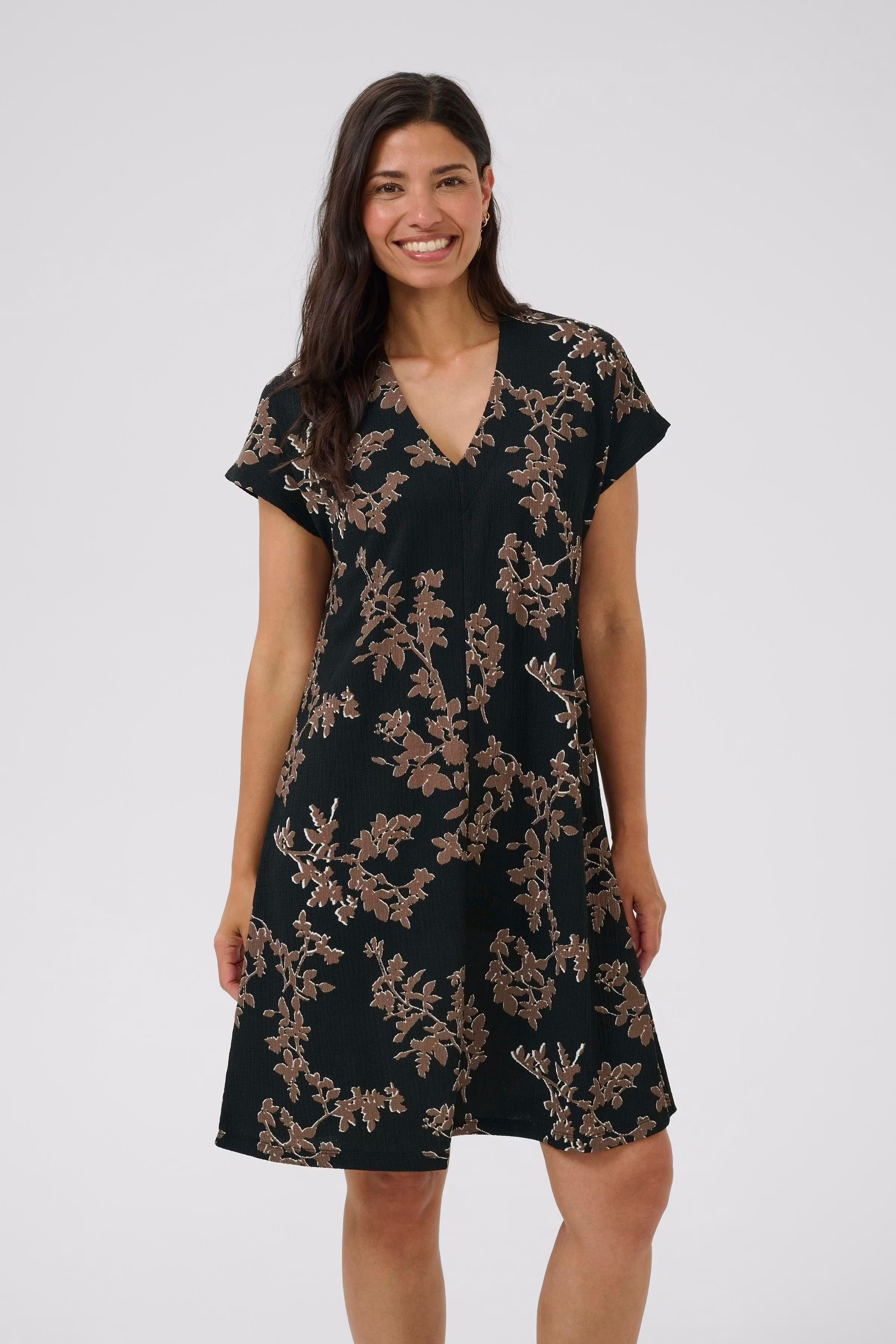 BPlila Kjole LOOKBOOK FRONT 40200023-108442