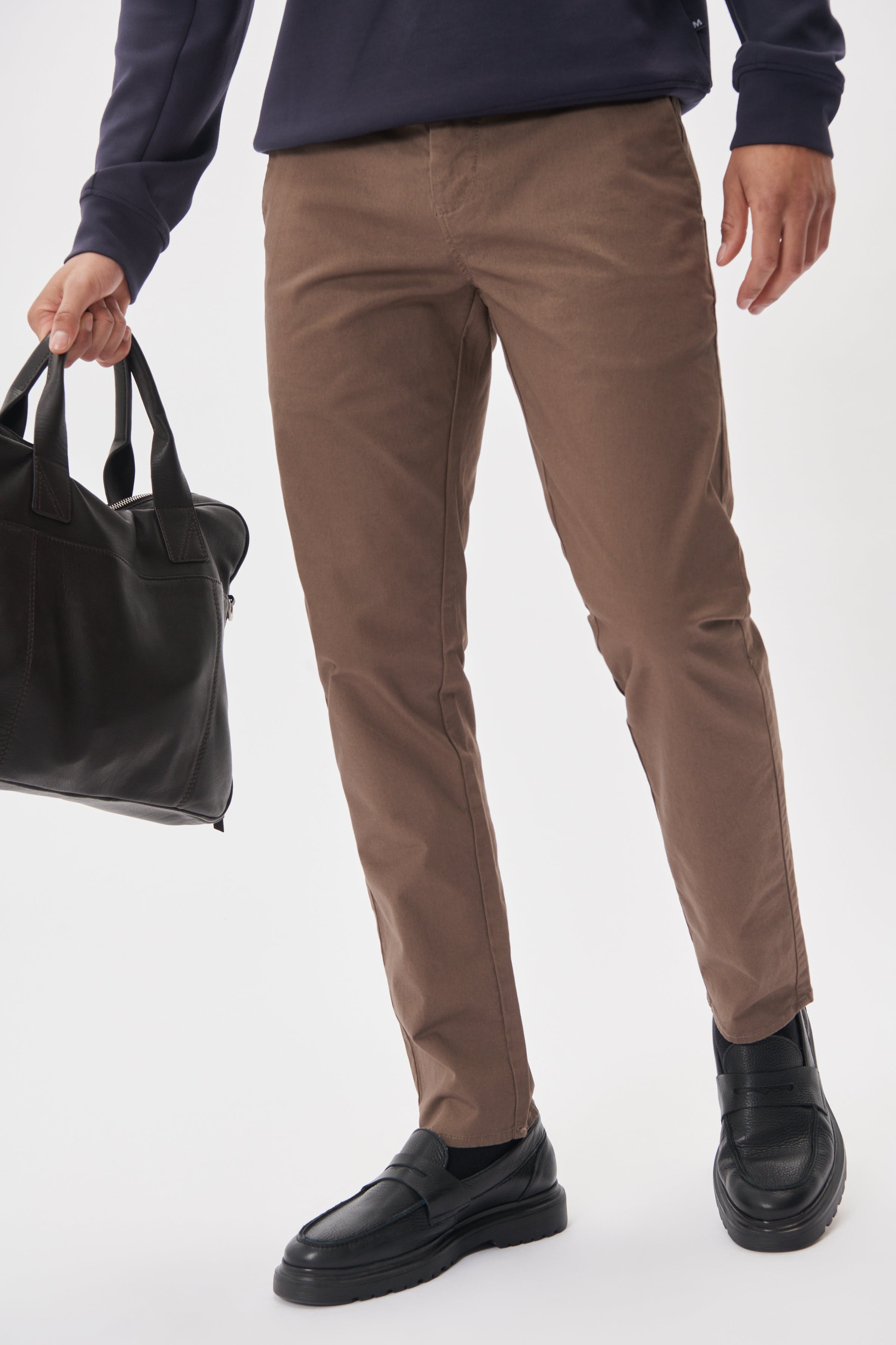 MABrent Trousers LOCATION NONE 30207455-190808