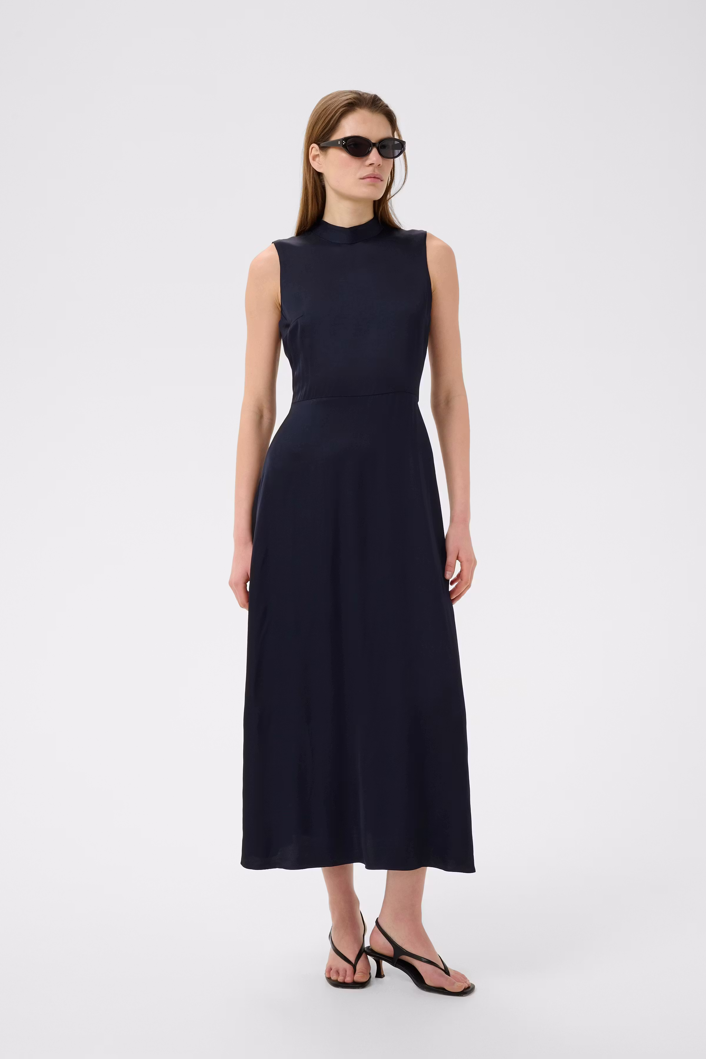 BallaIW Dress LOOKBOOK FRONT 30111228-300005