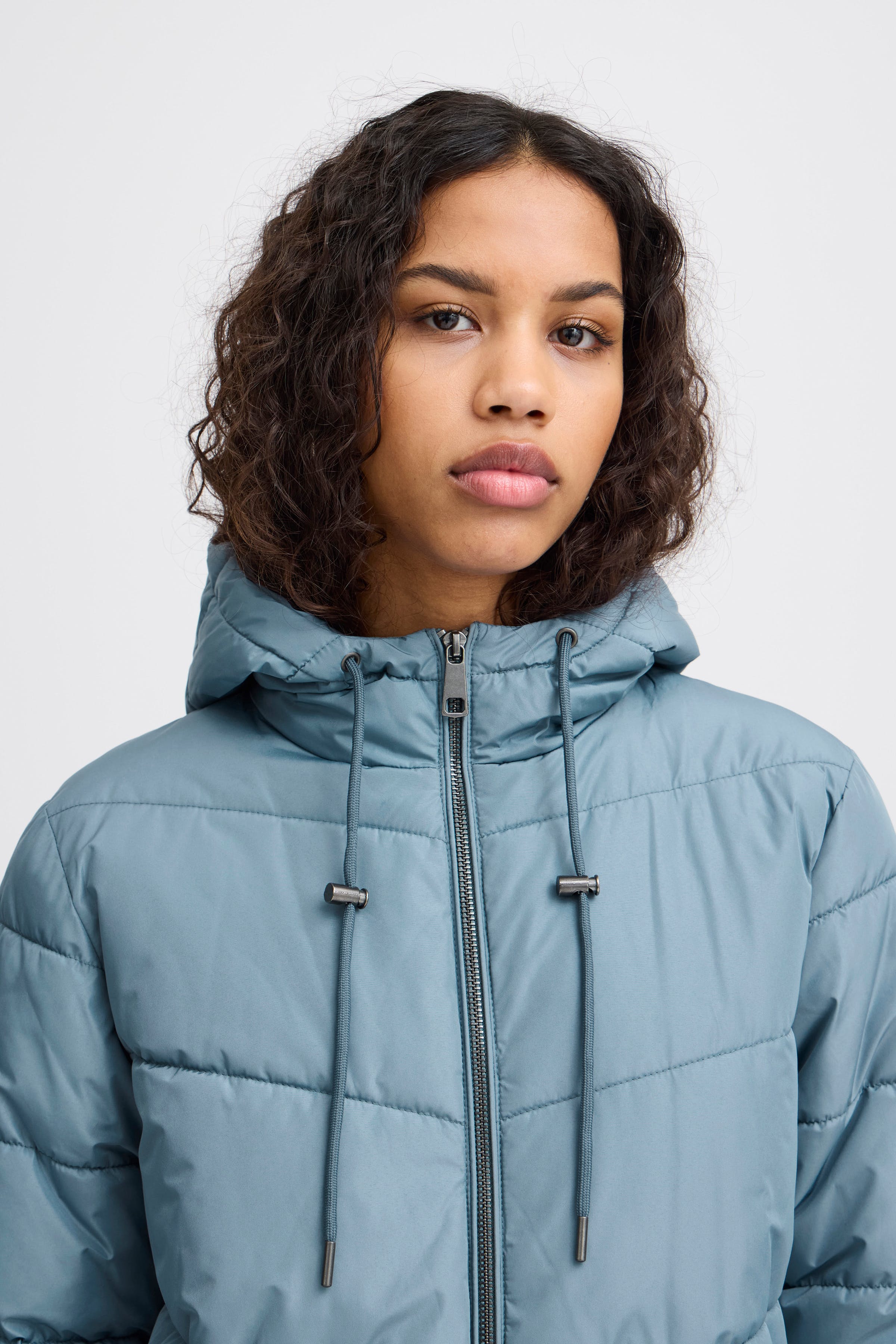 IHZELANA Outerwear LOOKBOOK DETAIL 20121300-184215