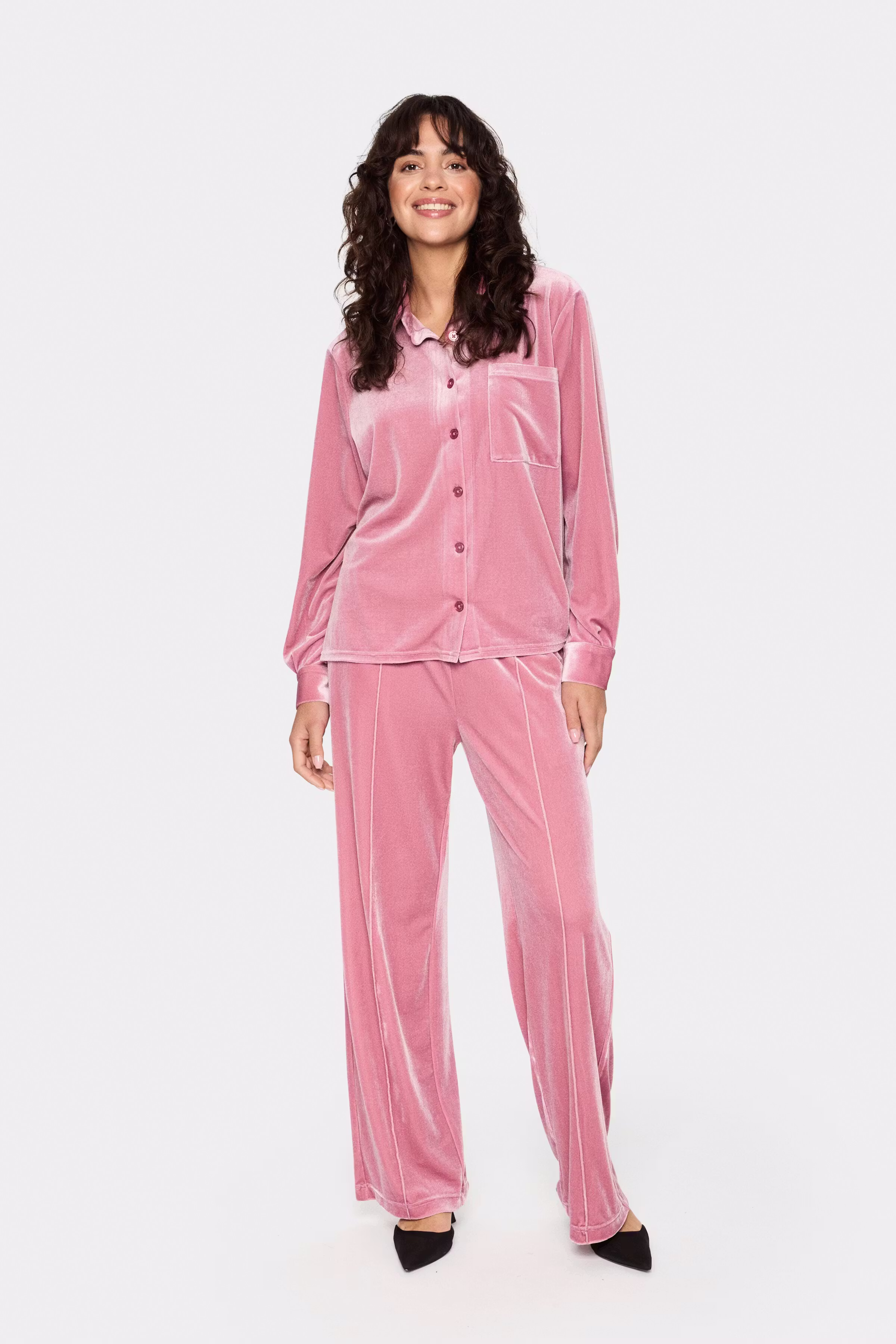 HenrikaSZ Fløyel Skjorte LOOKBOOK FRONT 30513616-161710