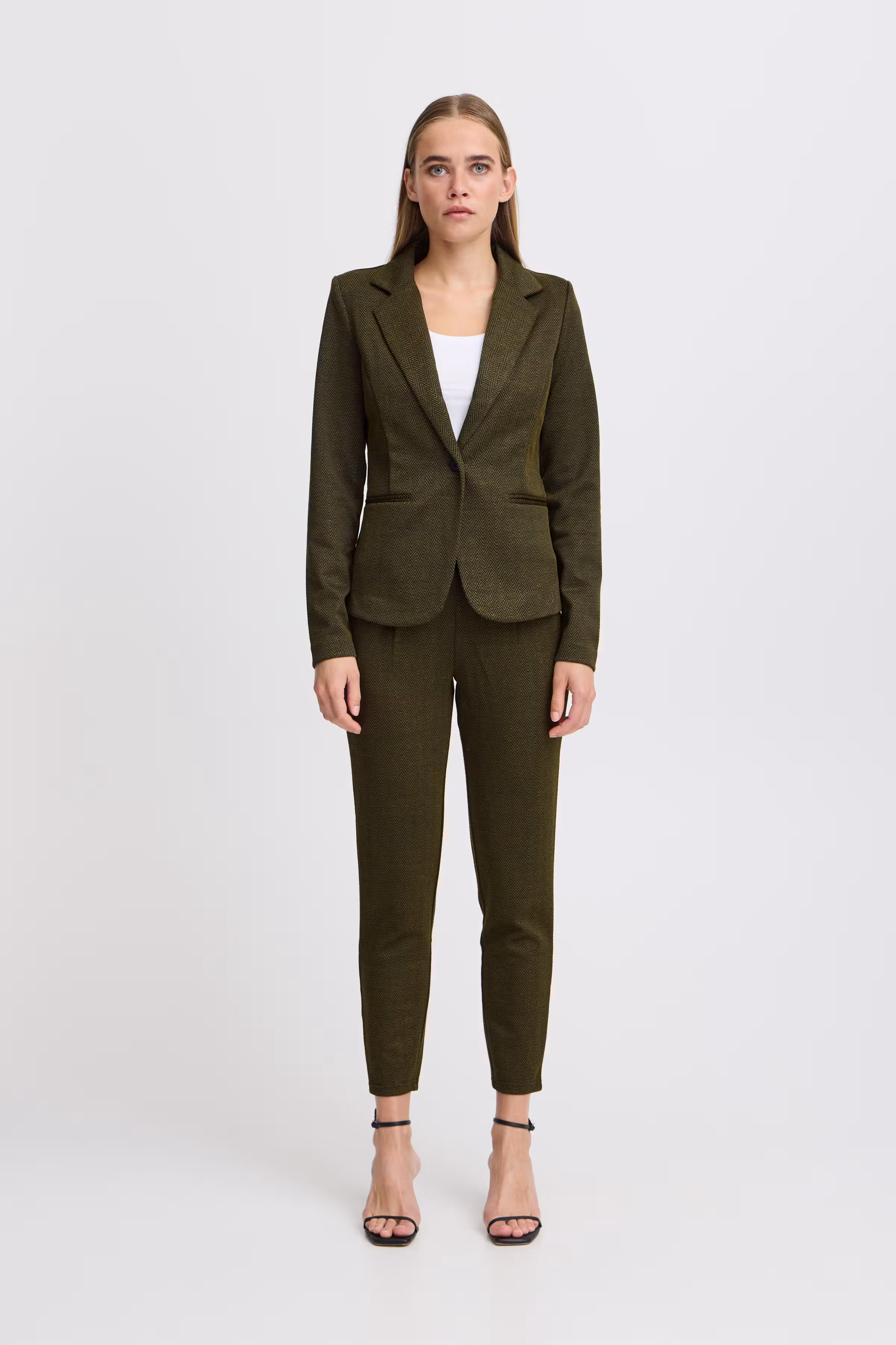 IHKATE JACQUARD Blazer LOOKBOOK FRONT 20121600-203618