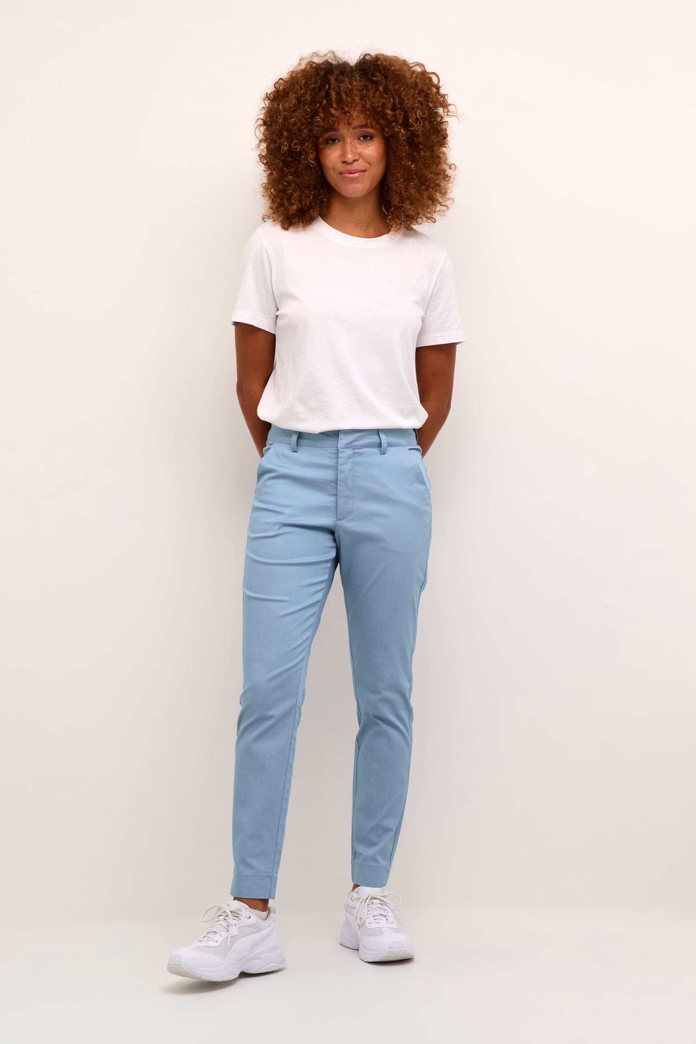KAlea Bukser LOOKBOOK FRONT 10505191-174021