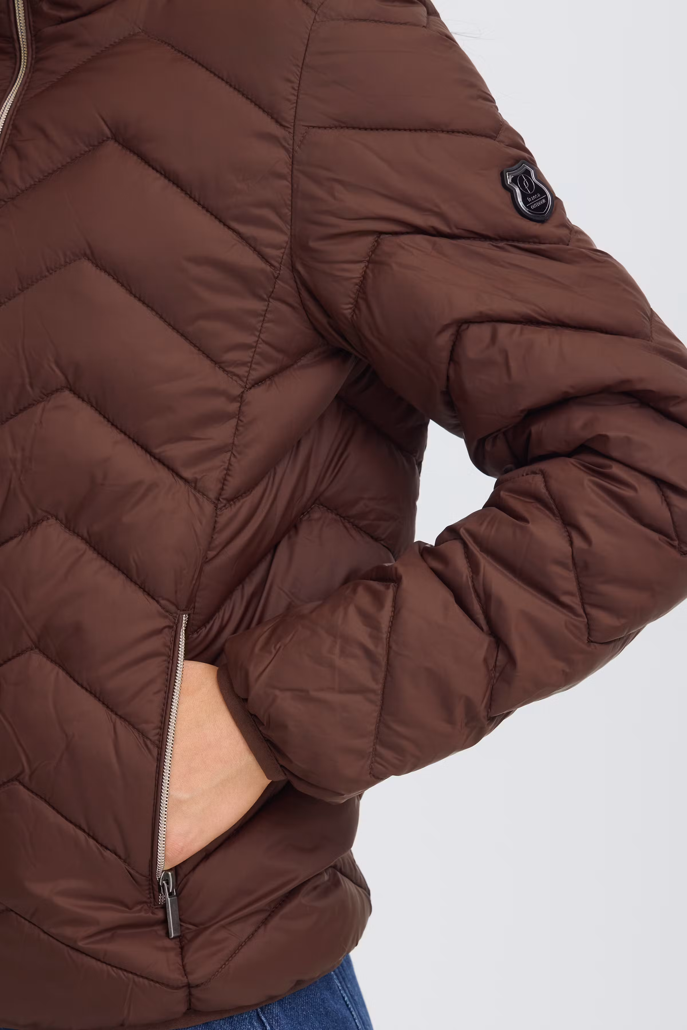 FRBAPADDING Outerwear LOOKBOOK DETAIL 20609336-190913