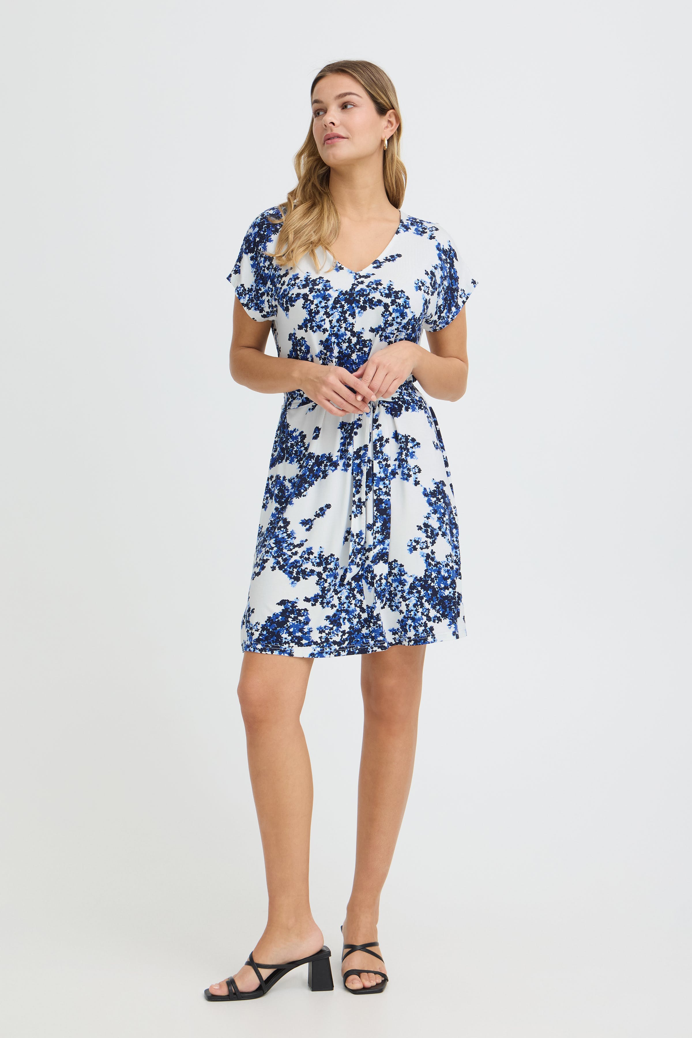 FRAMY Kjole LOOKBOOK FRONT 20617716-900008583
