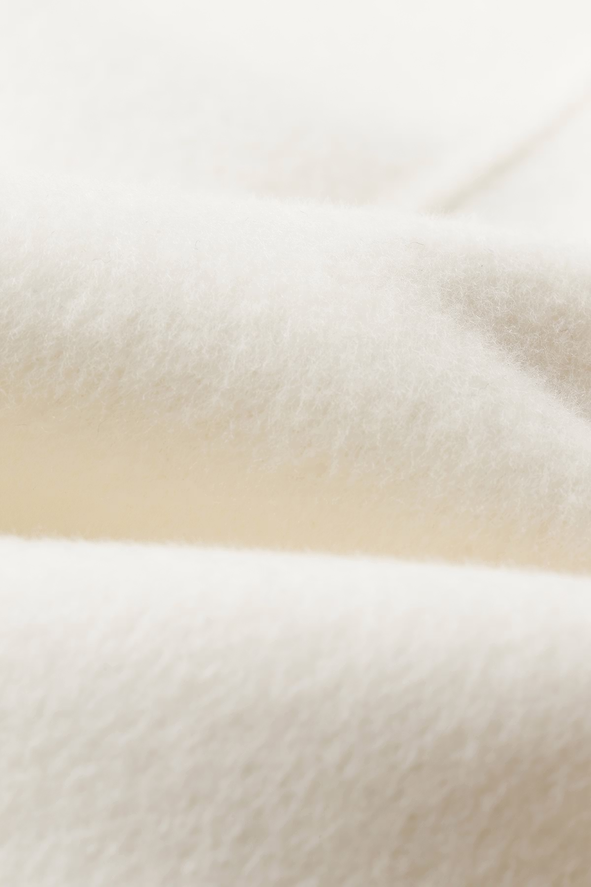 AMY Scarf PACK DETAIL 30600775-WH015